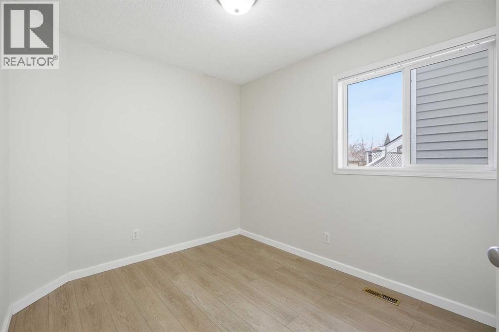89 Prestwick Way SE, Calgary, Alberta  T2Z 3W7 - Photo 29 - A2299240