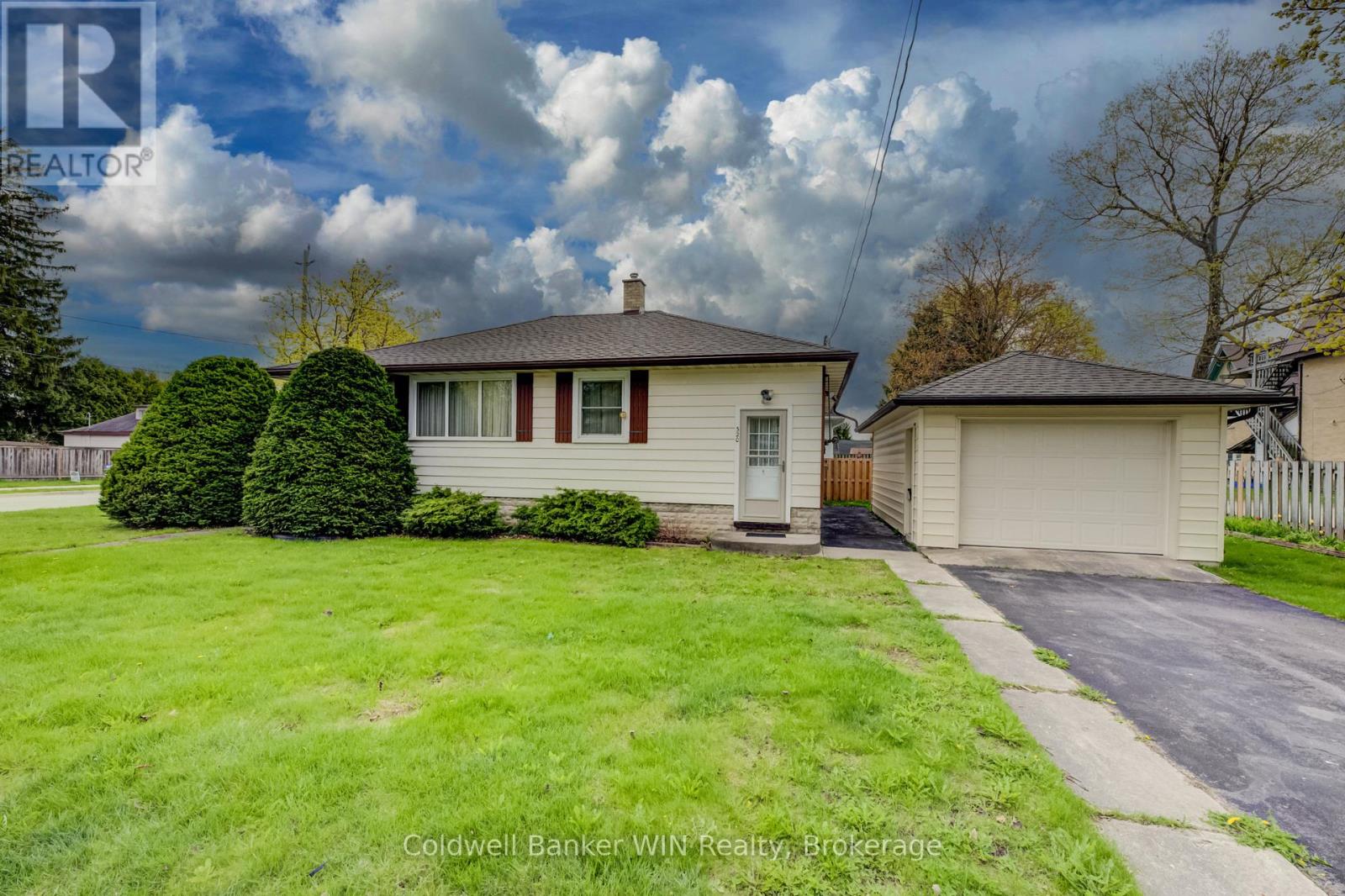 320 WATERLOO STREET, Wellington North, Ontario