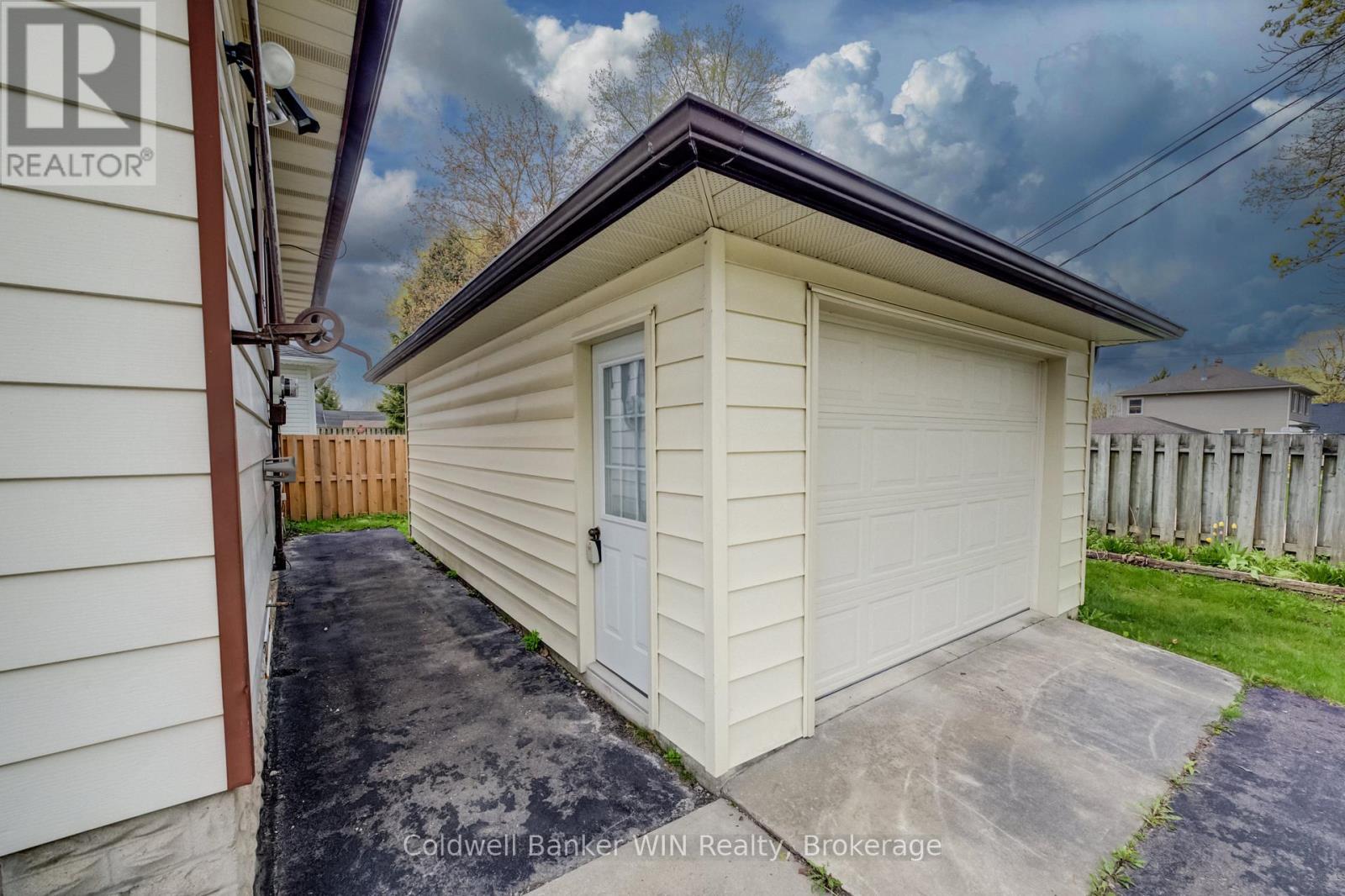 320 Waterloo Street, Wellington North, Ontario  N0G 2L3 - Photo 23 - X13088964