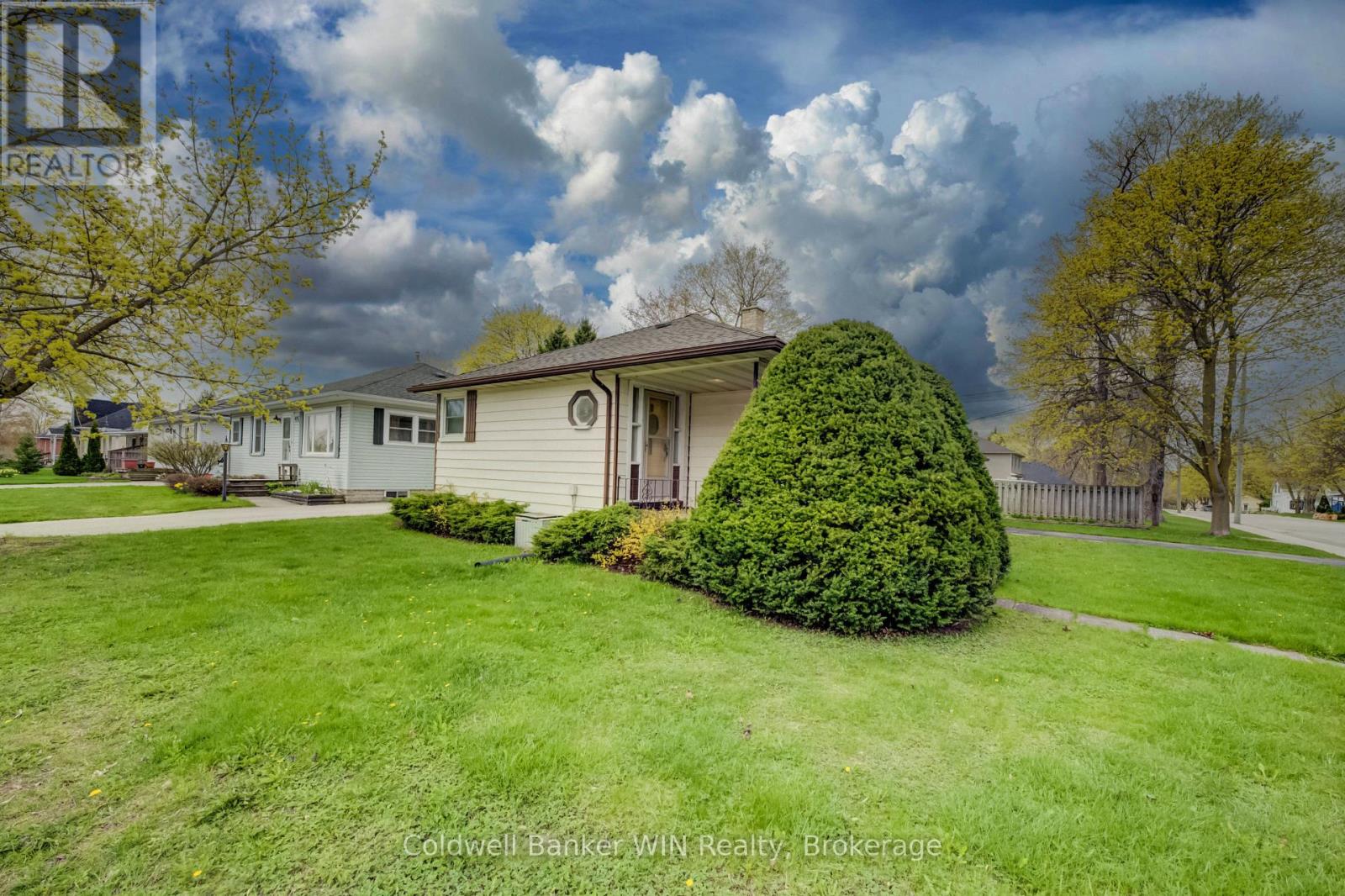 320 Waterloo Street, Wellington North, Ontario  N0G 2L3 - Photo 24 - X13088964