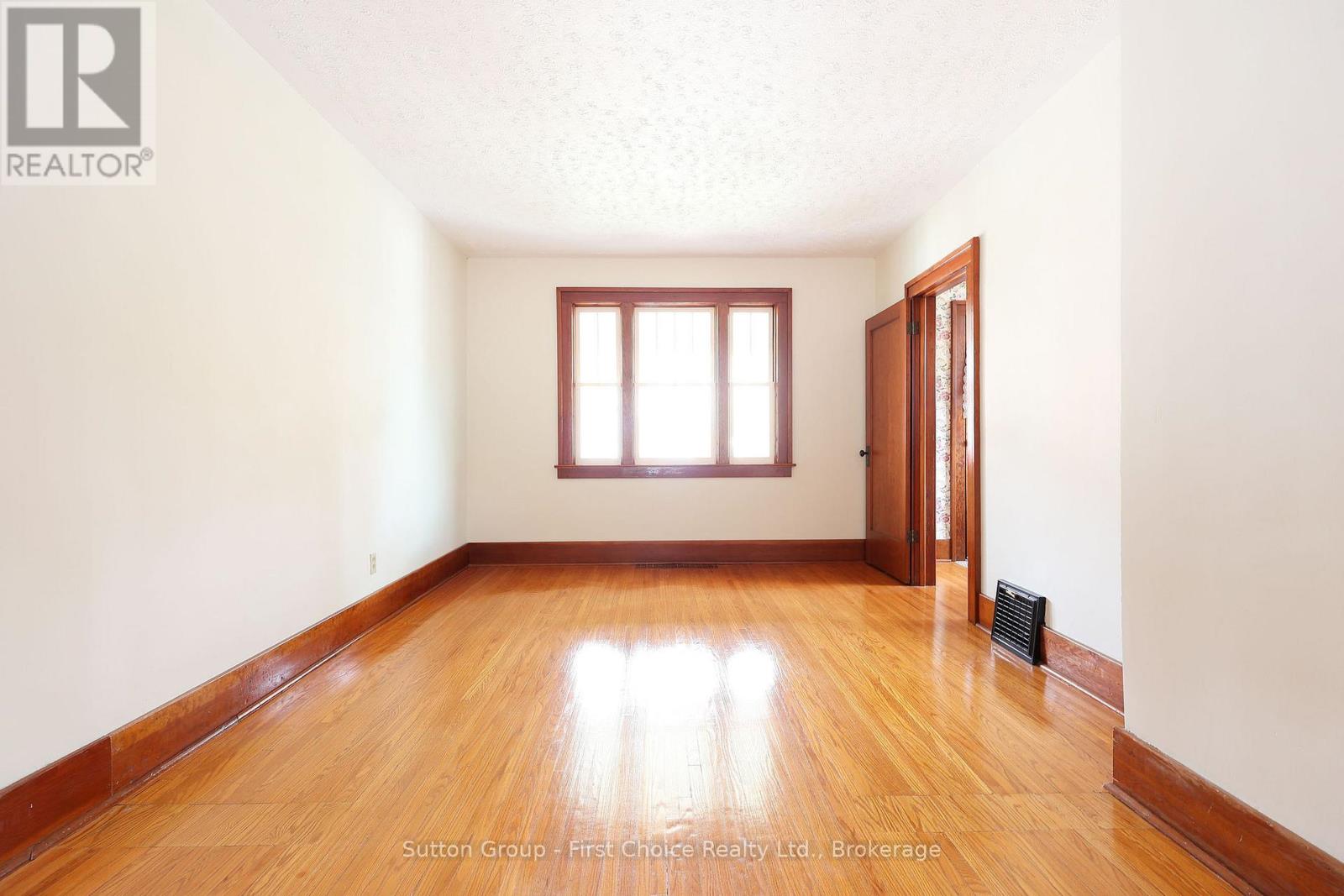 70 Mc Nab Street, Stratford, Ontario  N5A 1Z2 - Photo 15 - X13089248