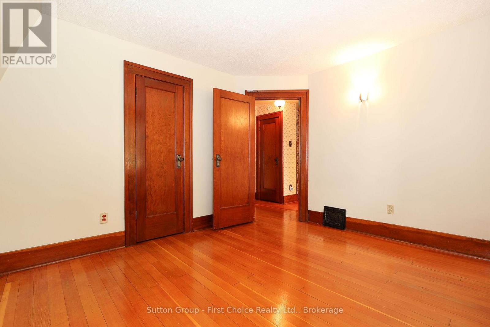 70 Mc Nab Street, Stratford, Ontario  N5A 1Z2 - Photo 33 - X13089248
