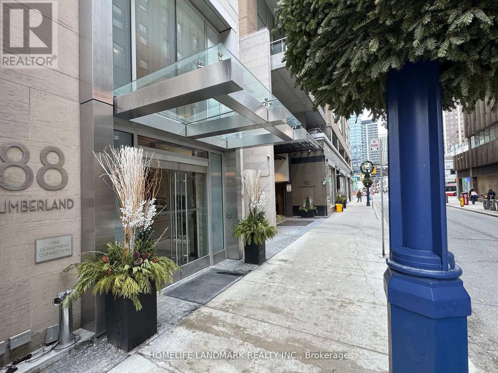 1010 - 88 Cumberland Street, Toronto, Ontario  M5R 0C8 - Photo 2 - C13088932