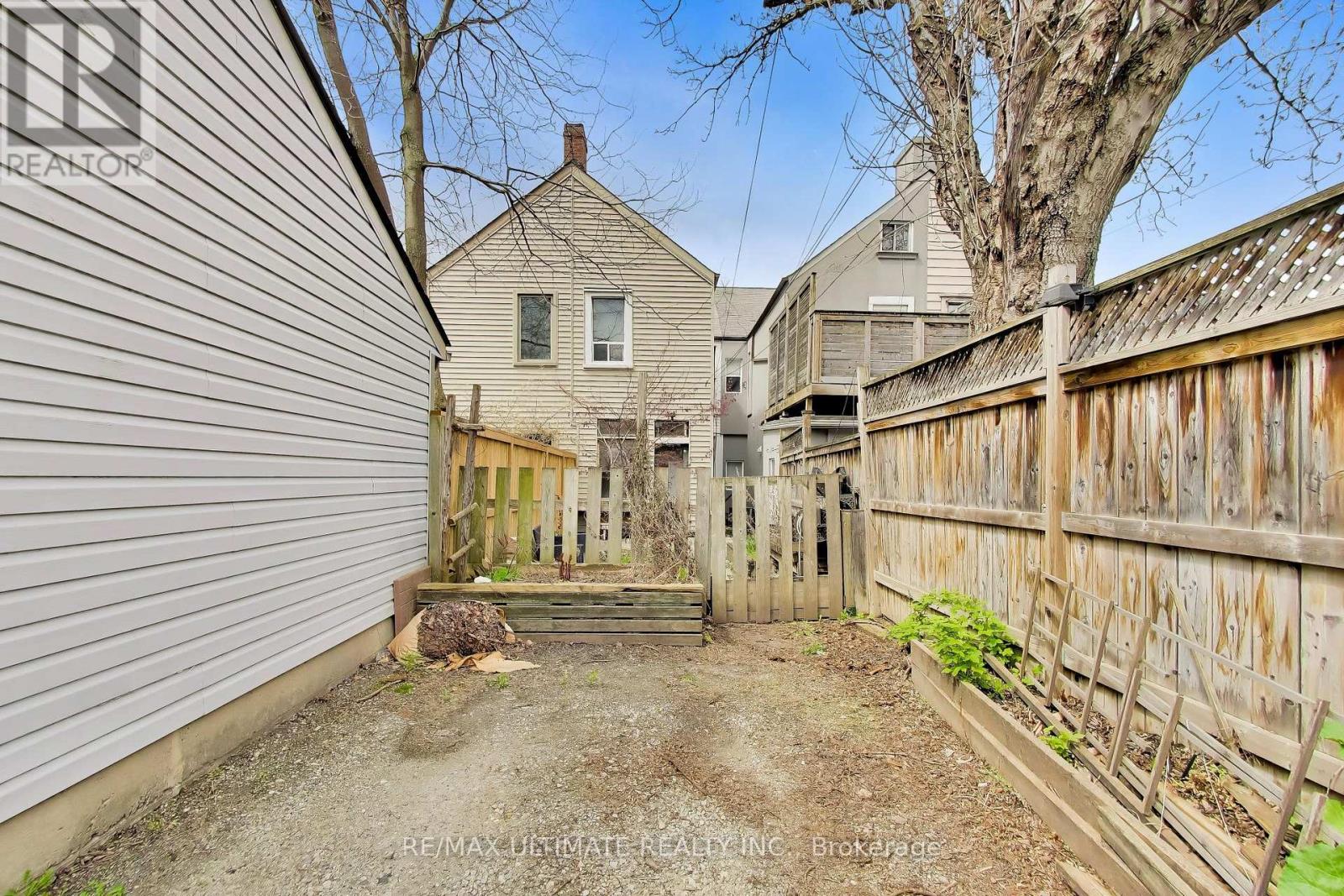 35 Manning Avenue, Toronto, Ontario  M6J 2K3 - Photo 39 - C13088934