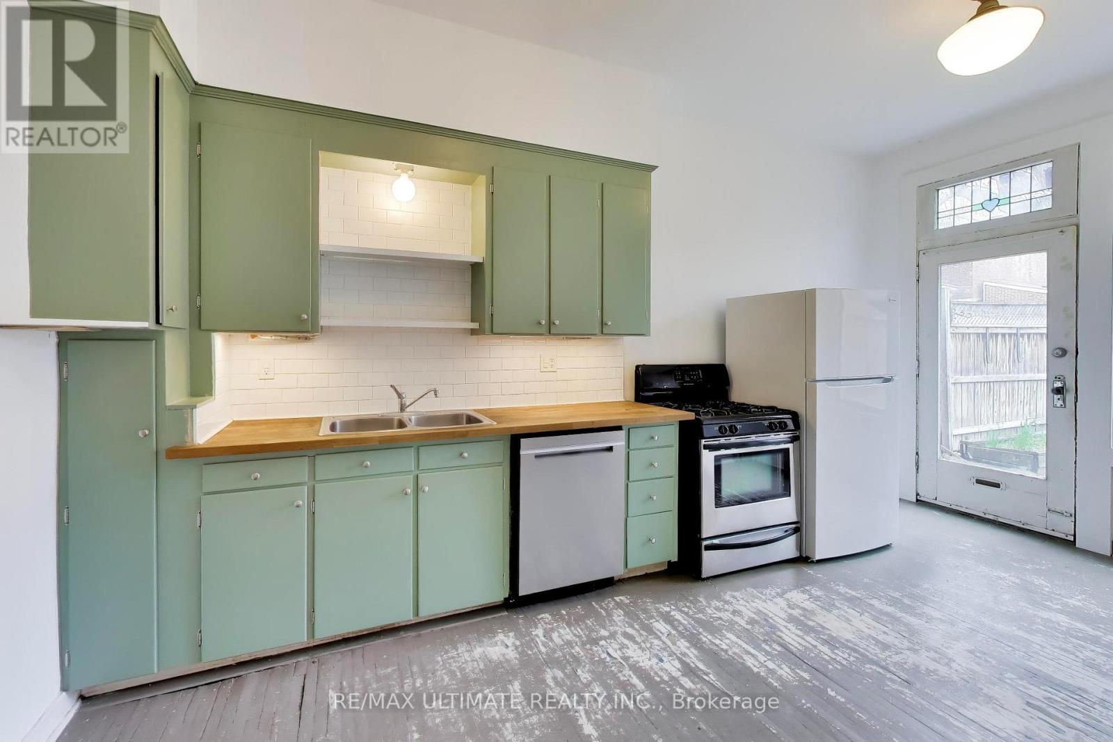 35 Manning Avenue, Toronto, Ontario  M6J 2K3 - Photo 8 - C13088934