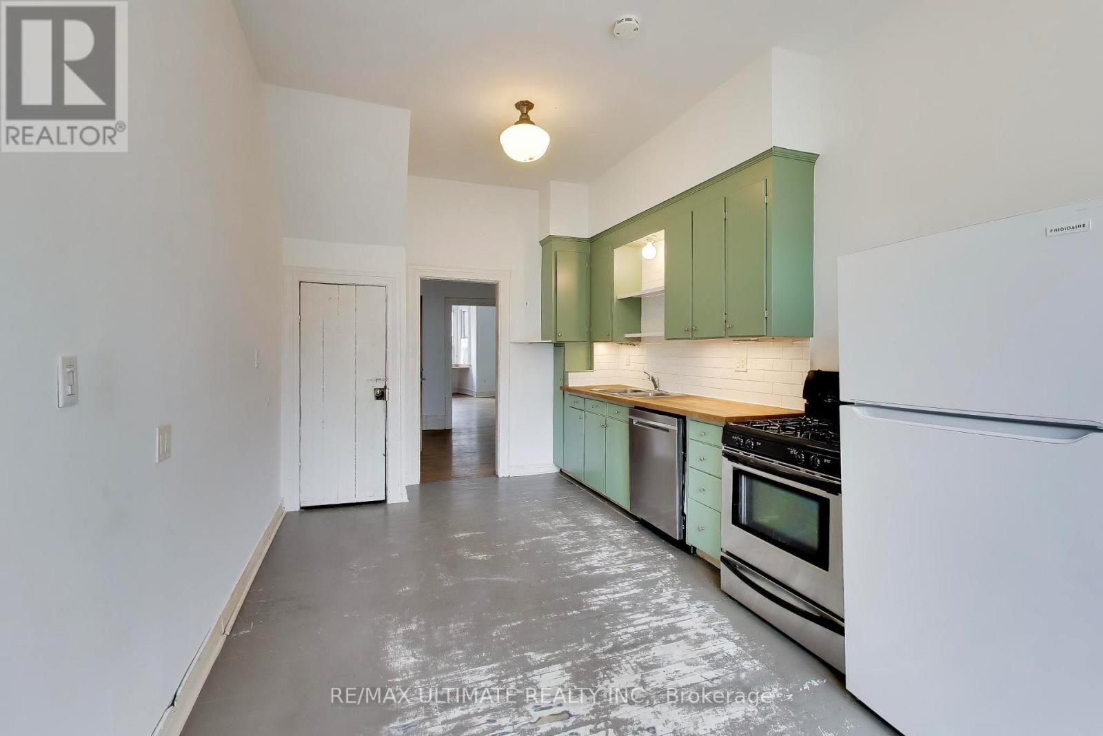 35 Manning Avenue, Toronto, Ontario  M6J 2K3 - Photo 9 - C13088934