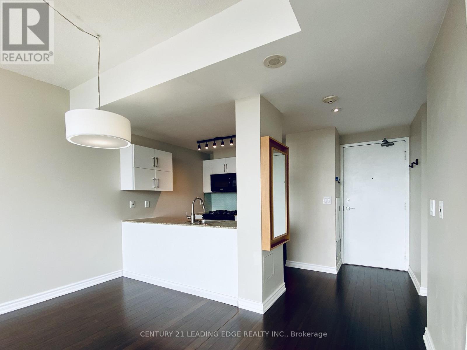 2402 - 281 Mutual Street, Toronto, Ontario  M4Y 1X6 - Photo 6 - C13088954
