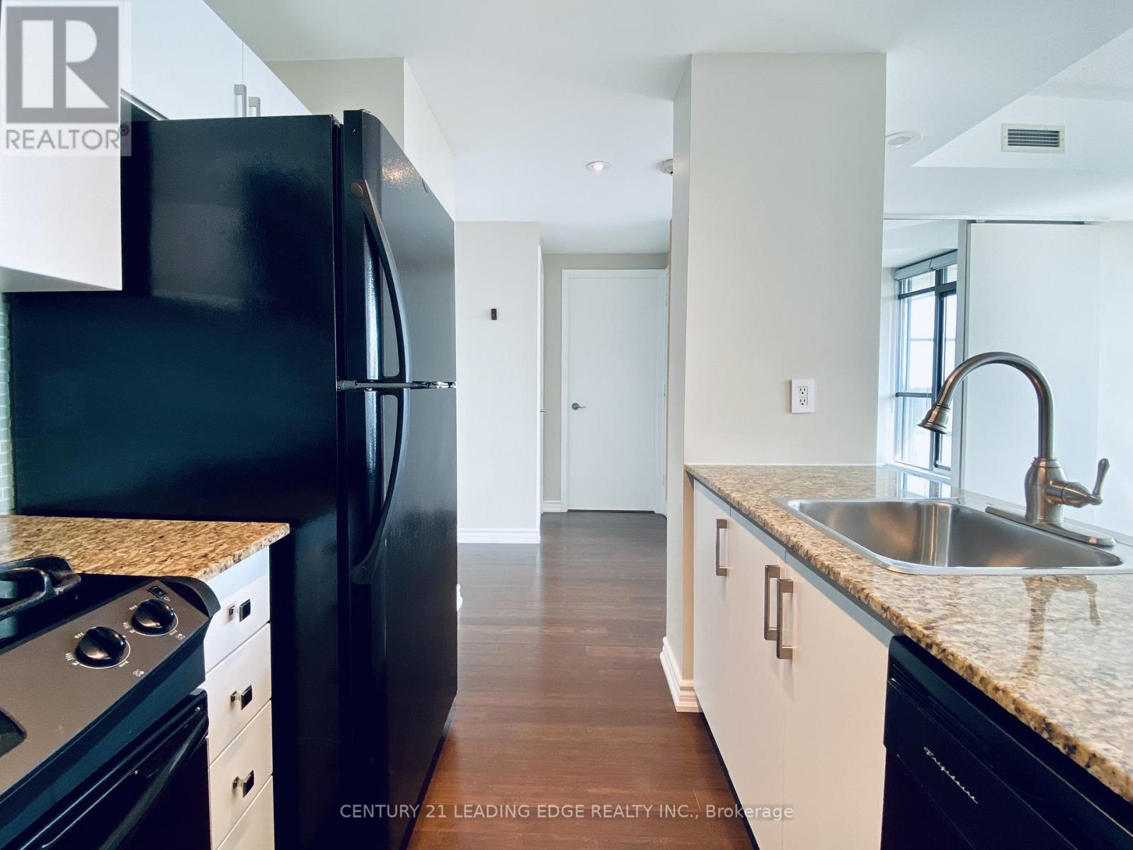 2402 - 281 Mutual Street, Toronto, Ontario  M4Y 1X6 - Photo 7 - C13088954