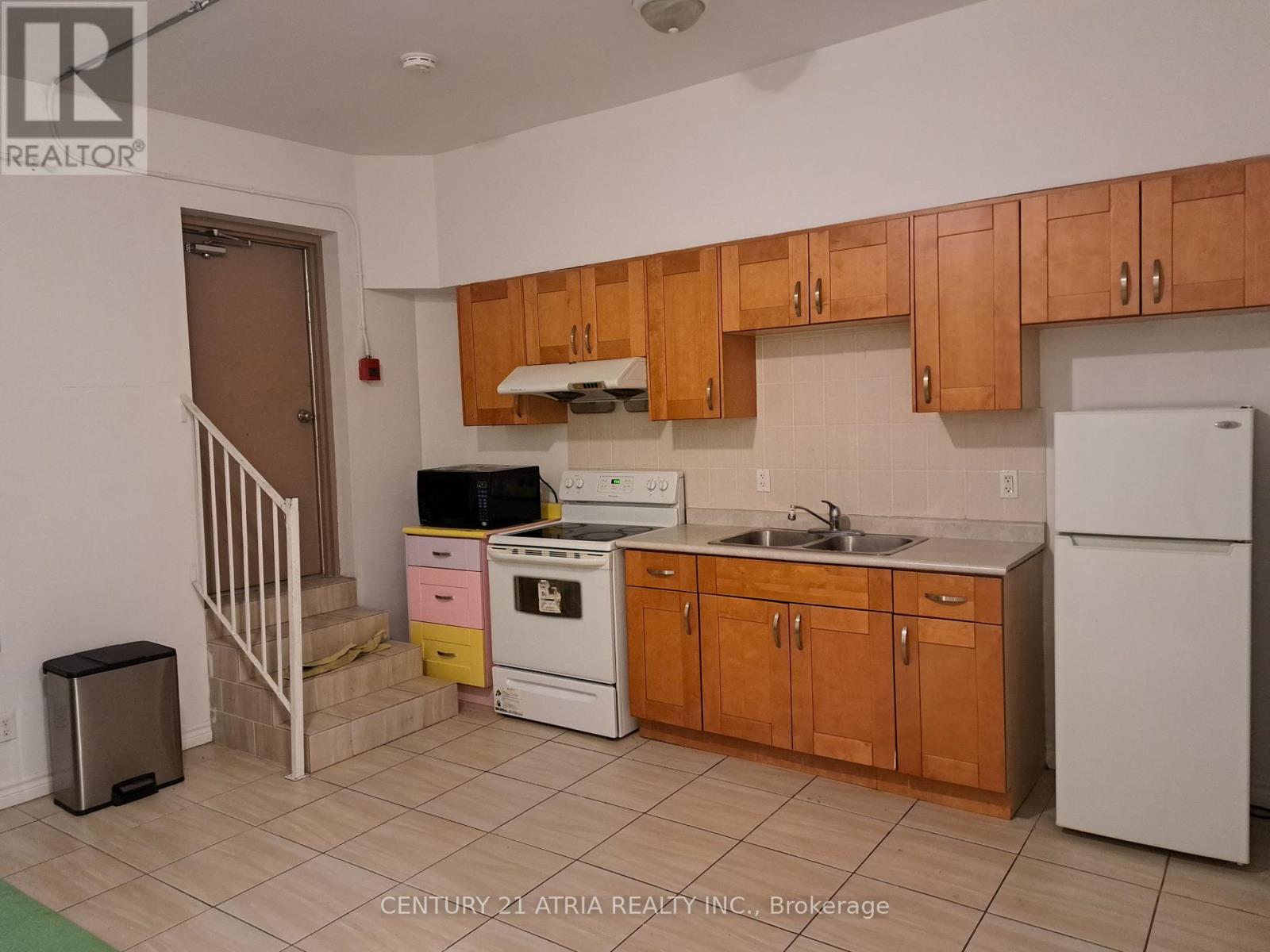 302 - 366 College Street, Toronto, Ontario  M5T 1S6 - Photo 2 - C13089136