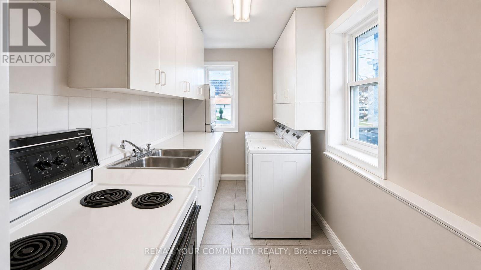 Main - 7 Digby Court, Toronto, Ontario  M2R 2X5 - Photo 15 - C13089178