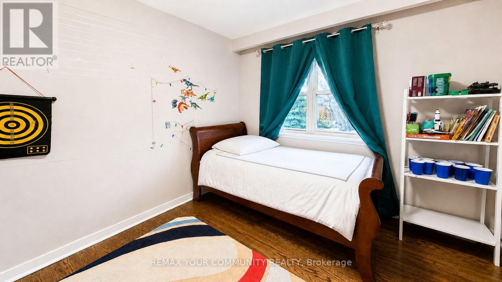 Main - 7 Digby Court, Toronto, Ontario  M2R 2X5 - Photo 24 - C13089178