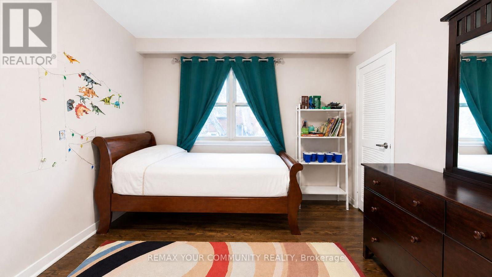 Main - 7 Digby Court, Toronto, Ontario  M2R 2X5 - Photo 25 - C13089178