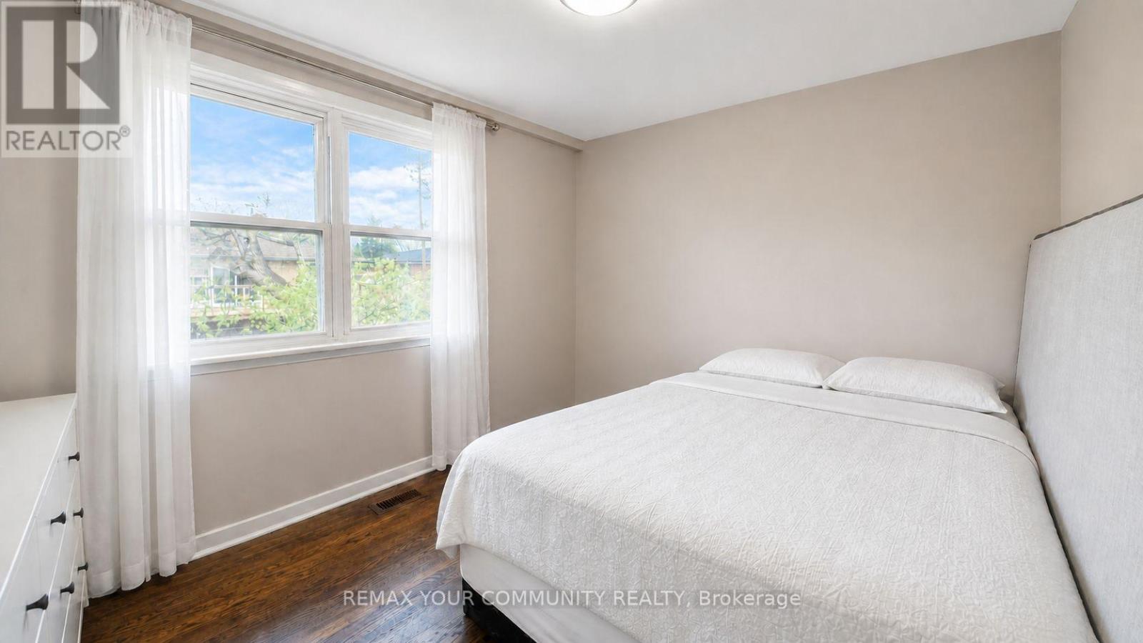 Main - 7 Digby Court, Toronto, Ontario  M2R 2X5 - Photo 27 - C13089178