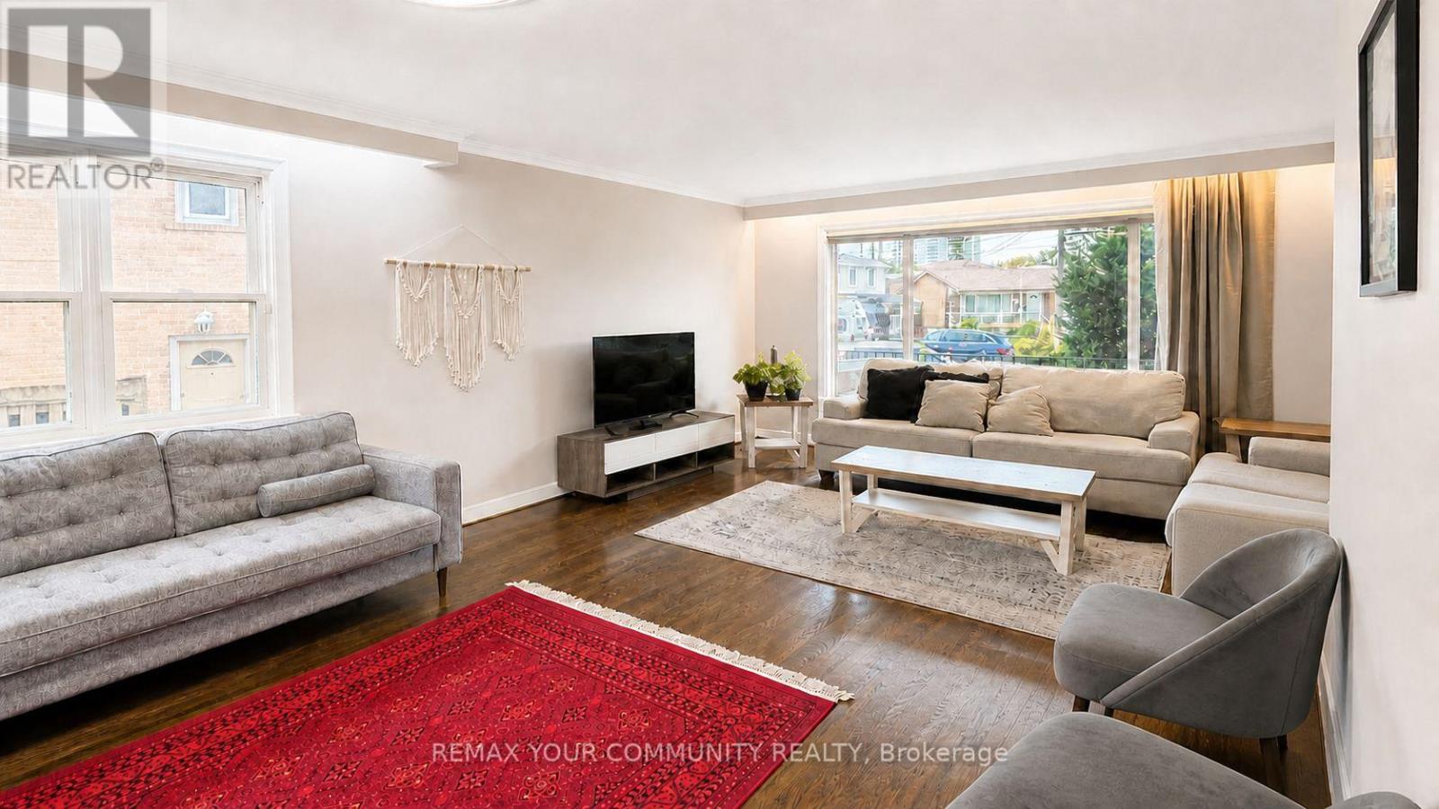 Main - 7 Digby Court, Toronto, Ontario  M2R 2X5 - Photo 7 - C13089178