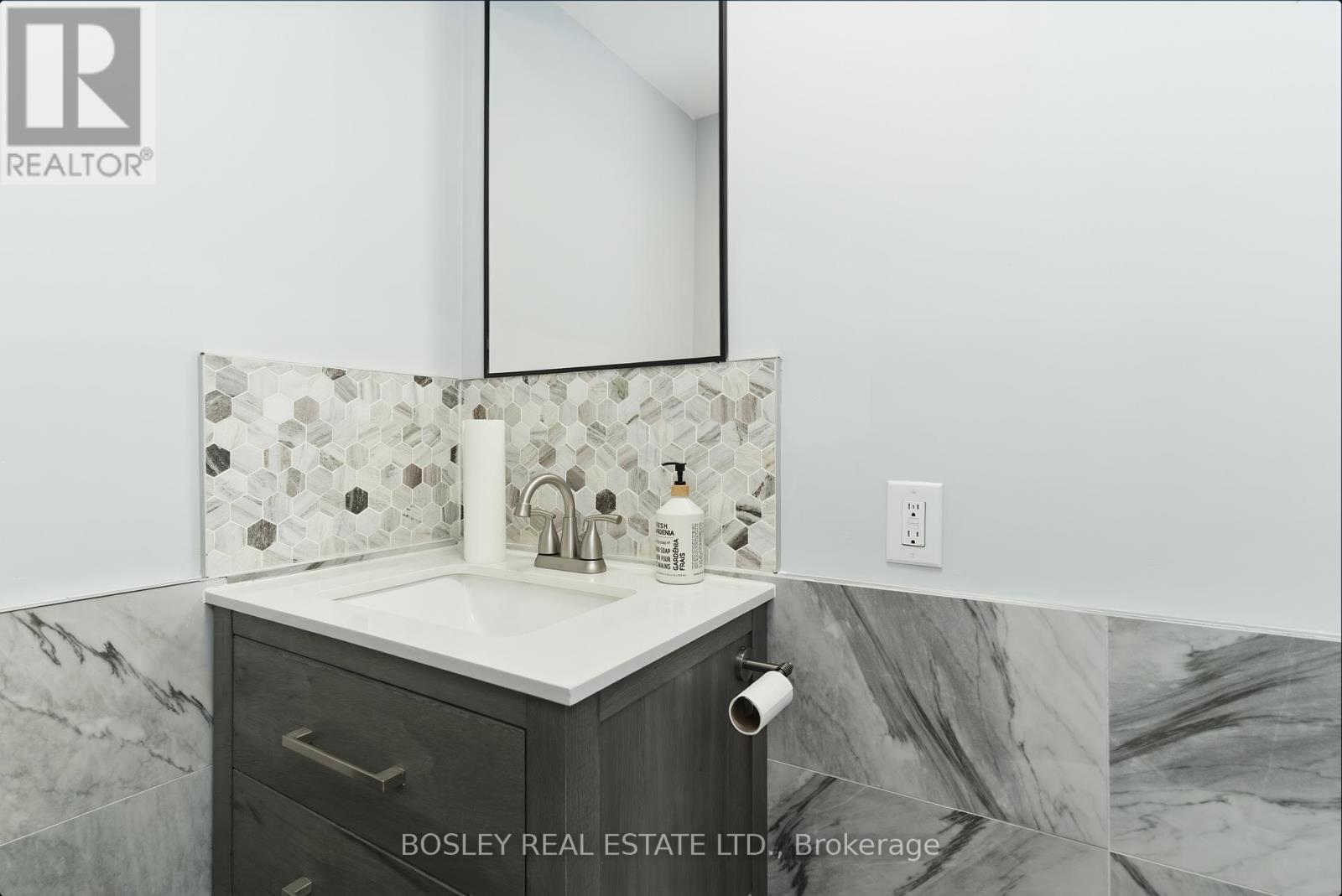 179 Queen Street E, Toronto, Ontario  M5A 1S2 - Photo 11 - C13089180