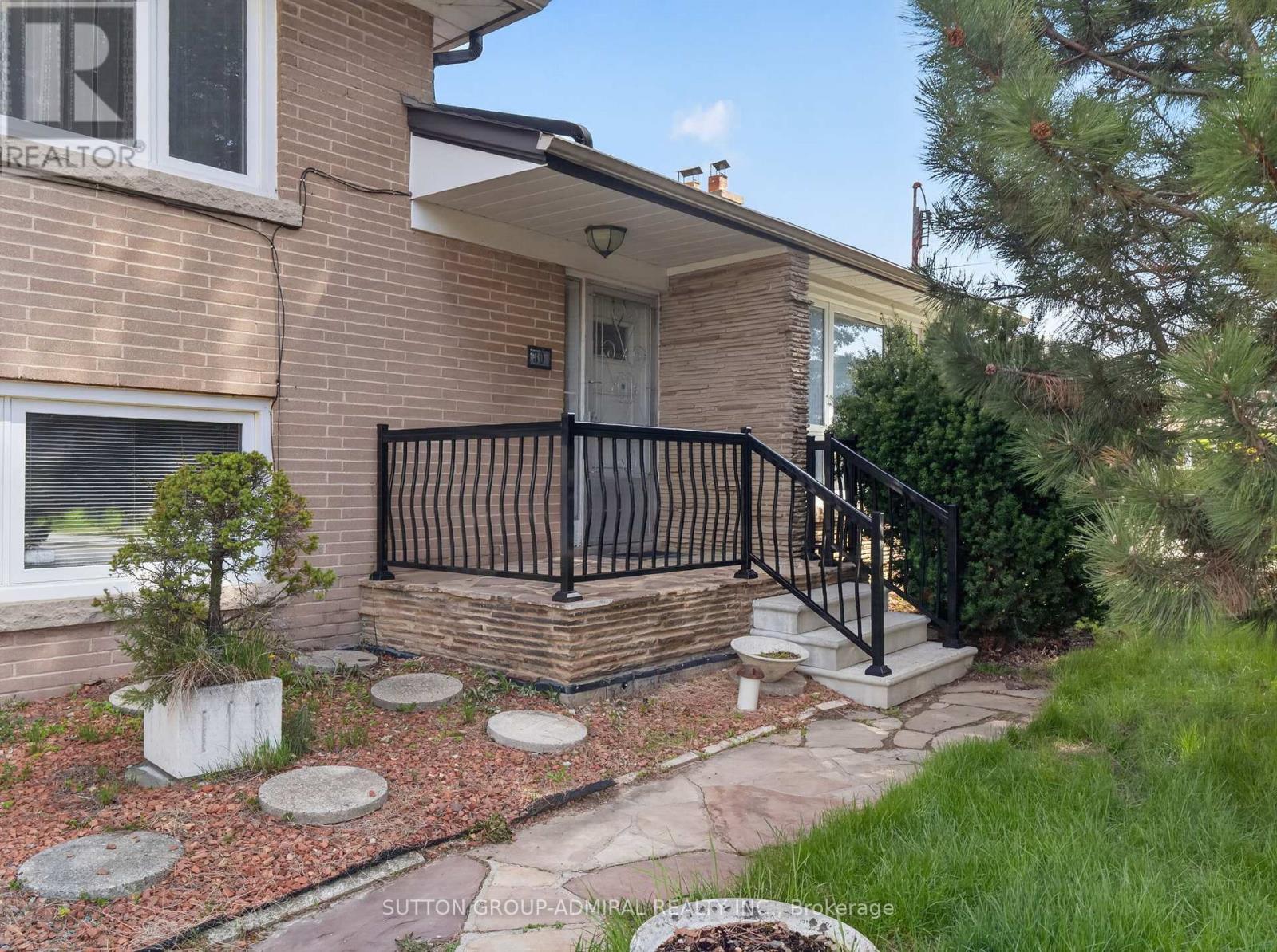 30 Foxwarren Drive, Toronto, Ontario  M2K 1L3 - Photo 4 - C13089216