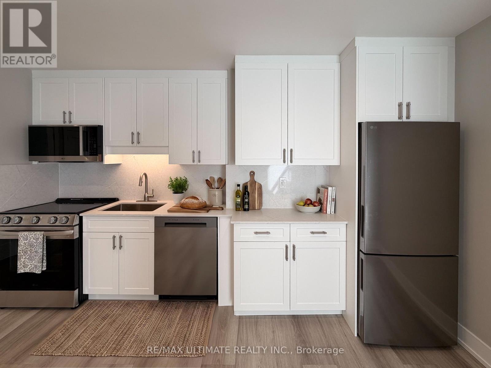 303 - 699 Balliol Street, Toronto, Ontario  M4S 1E6 - Photo 2 - C13089256