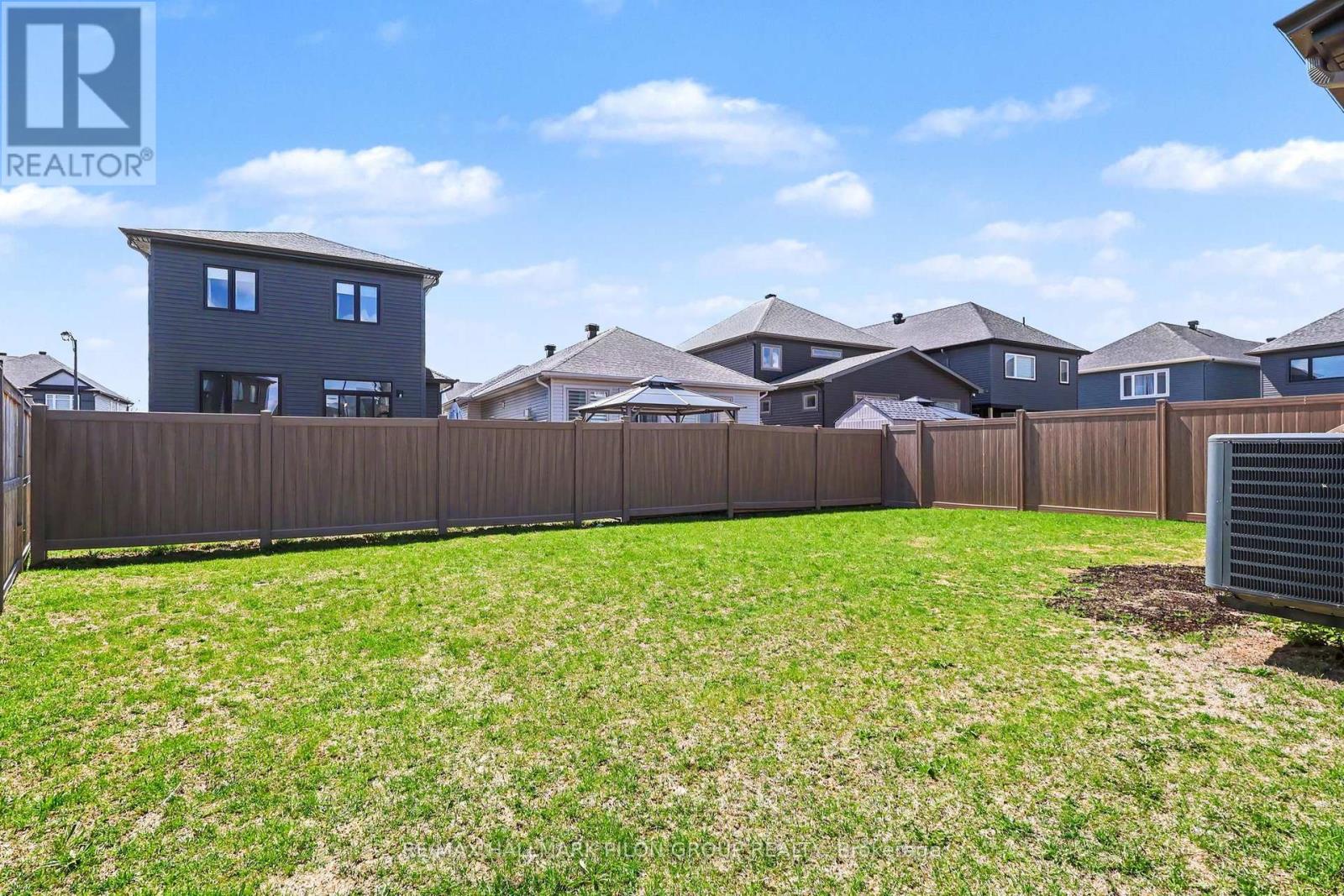 396 Ventoux Avenue, Ottawa, Ontario  K4A 5L9 - Photo 18 - X13088880