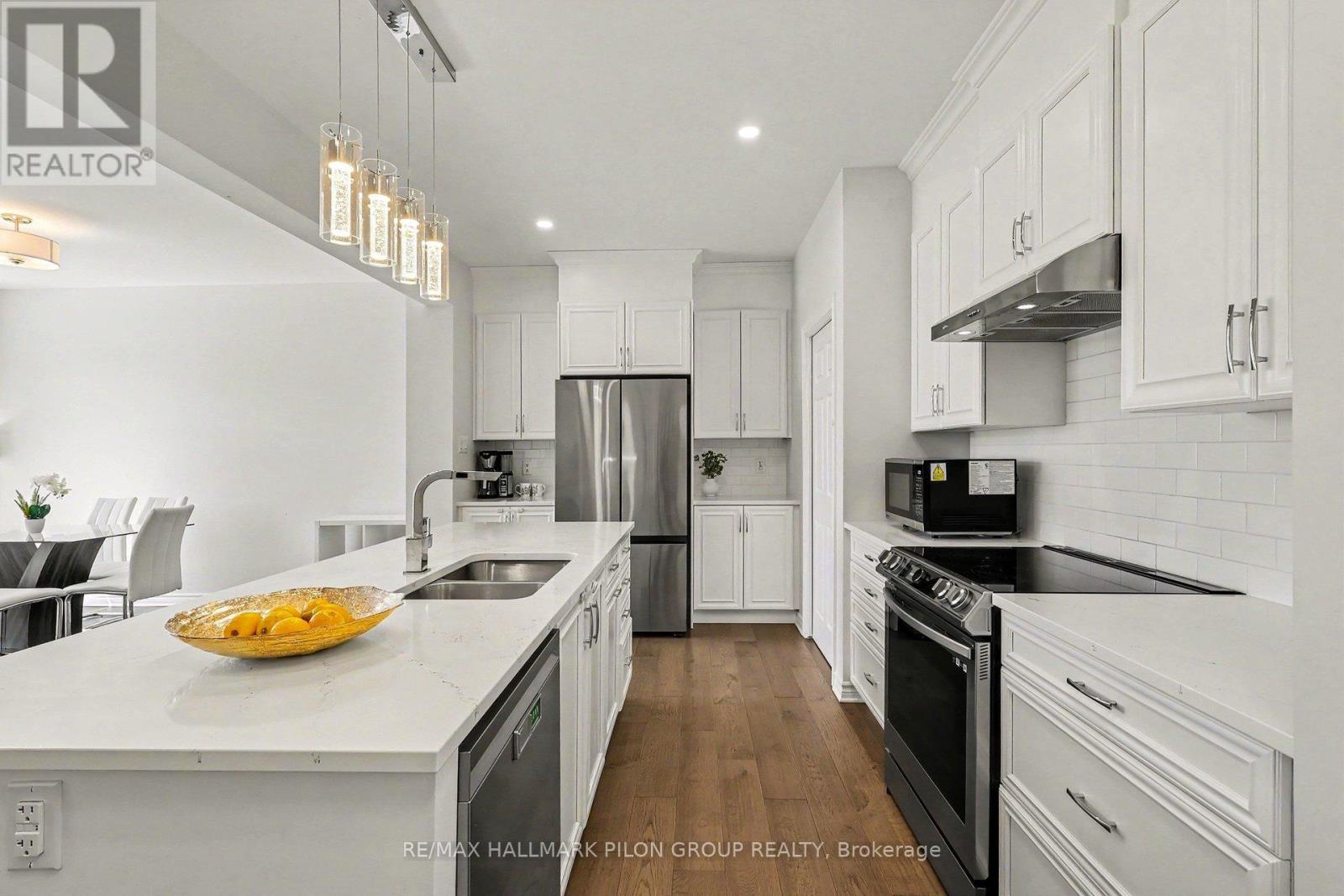 396 Ventoux Avenue, Ottawa, Ontario  K4A 5L9 - Photo 3 - X13088880