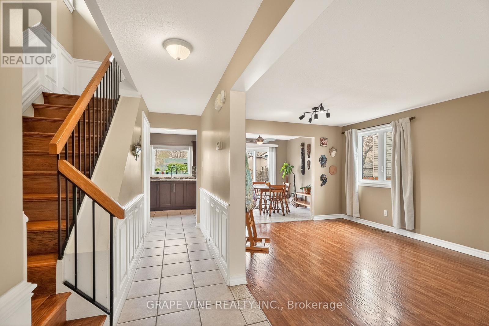 292 Du Grand Bois Avenue, Ottawa, Ontario  K1E 2S6 - Photo 11 - X13088952