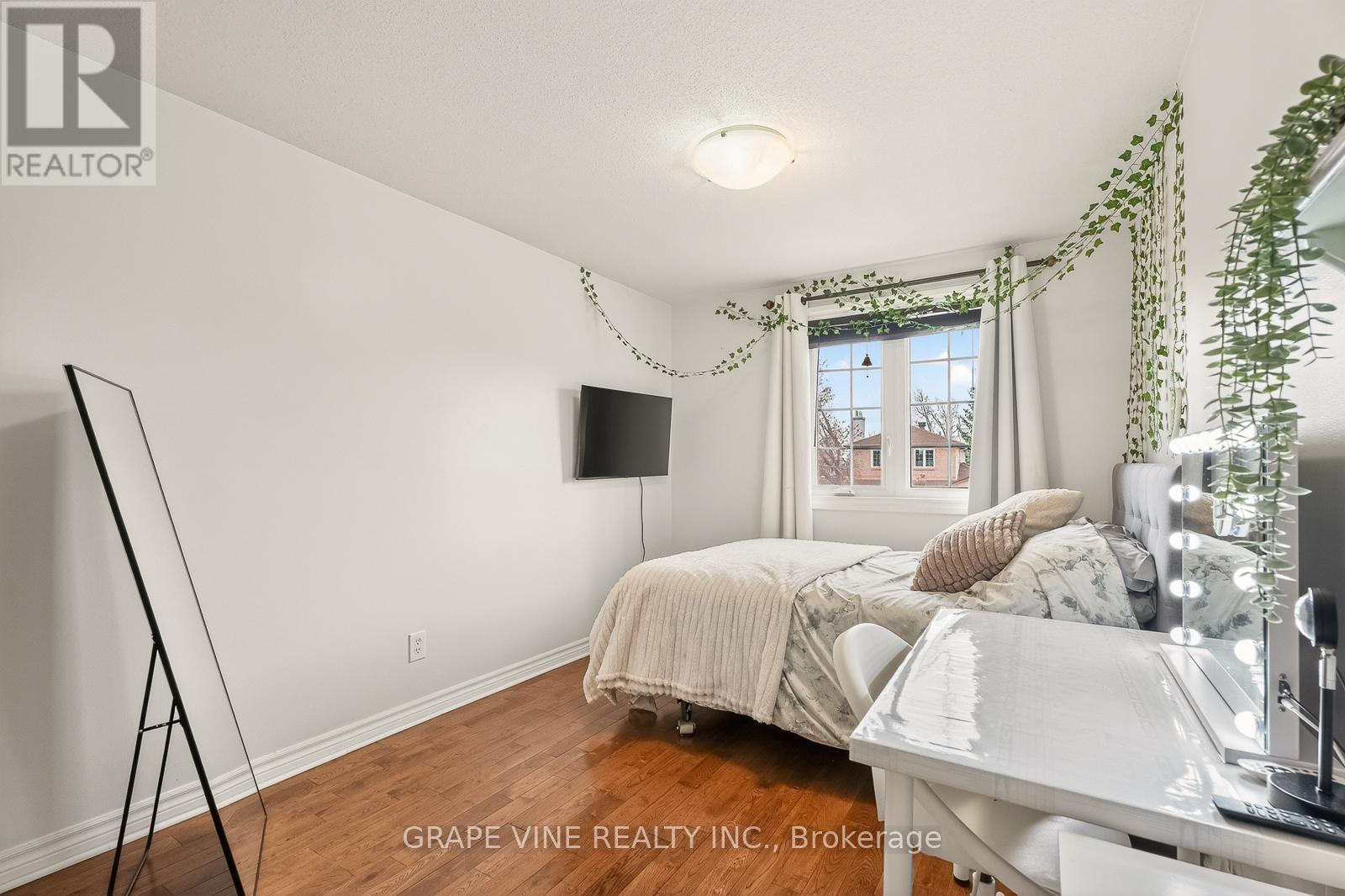 292 Du Grand Bois Avenue, Ottawa, Ontario  K1E 2S6 - Photo 25 - X13088952