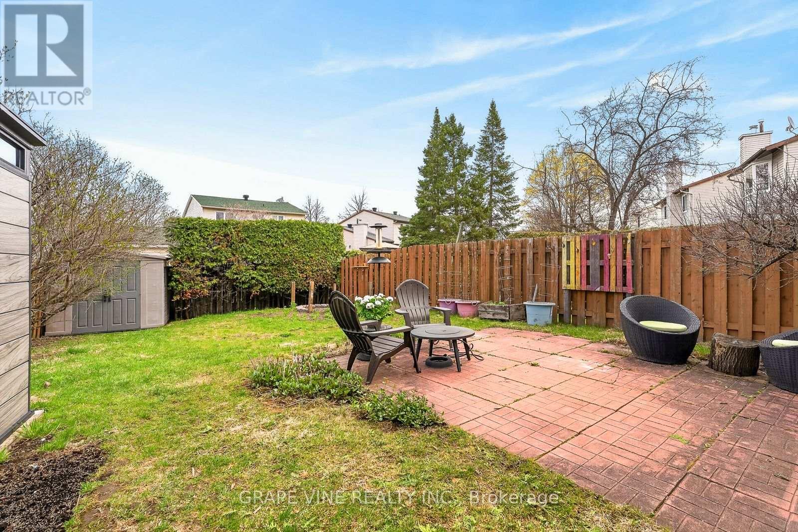 292 Du Grand Bois Avenue, Ottawa, Ontario  K1E 2S6 - Photo 6 - X13088952