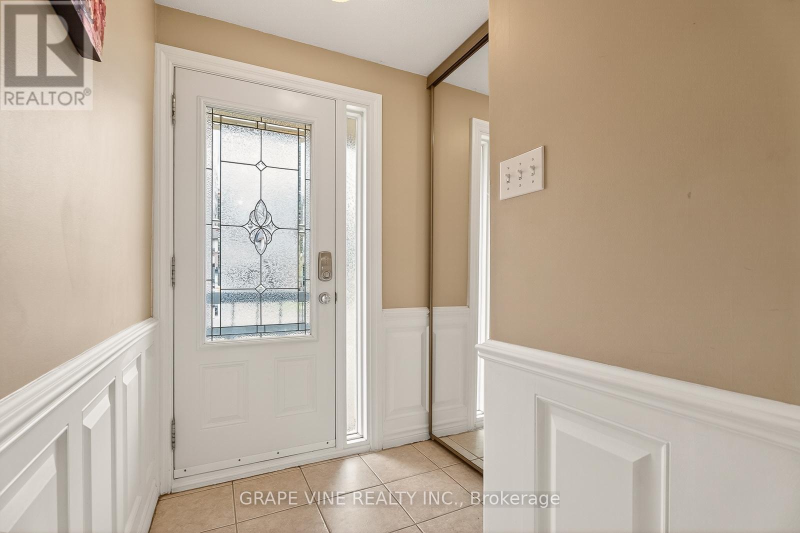 292 Du Grand Bois Avenue, Ottawa, Ontario  K1E 2S6 - Photo 8 - X13088952