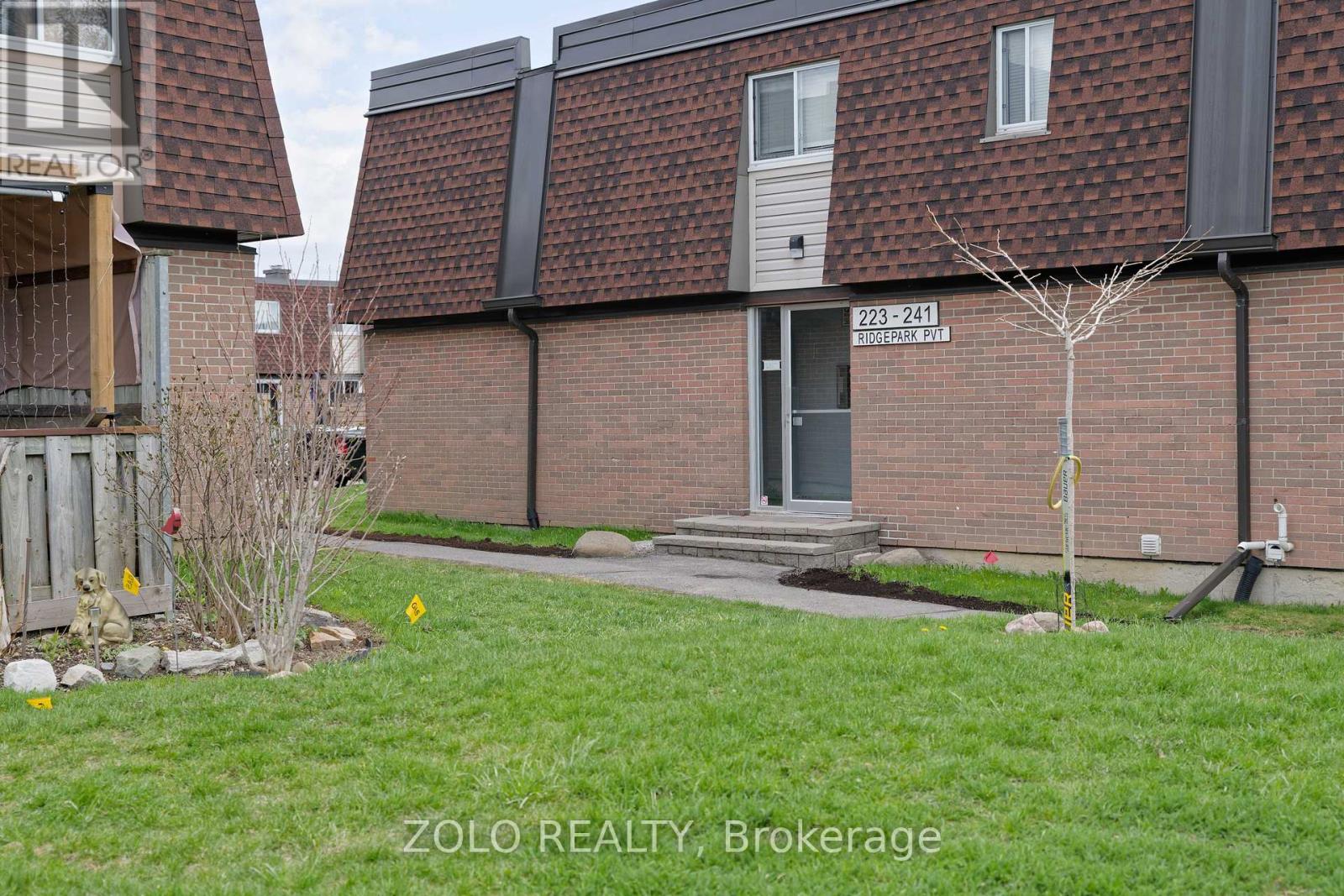 59 - 241 Ridgepark Private, Ottawa, Ontario  K2G 1H1 - Photo 2 - X13089034