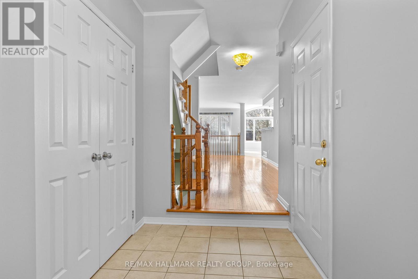 16 Maxton Private, Ottawa, Ontario  K1J 1J2 - Photo 4 - X13089110