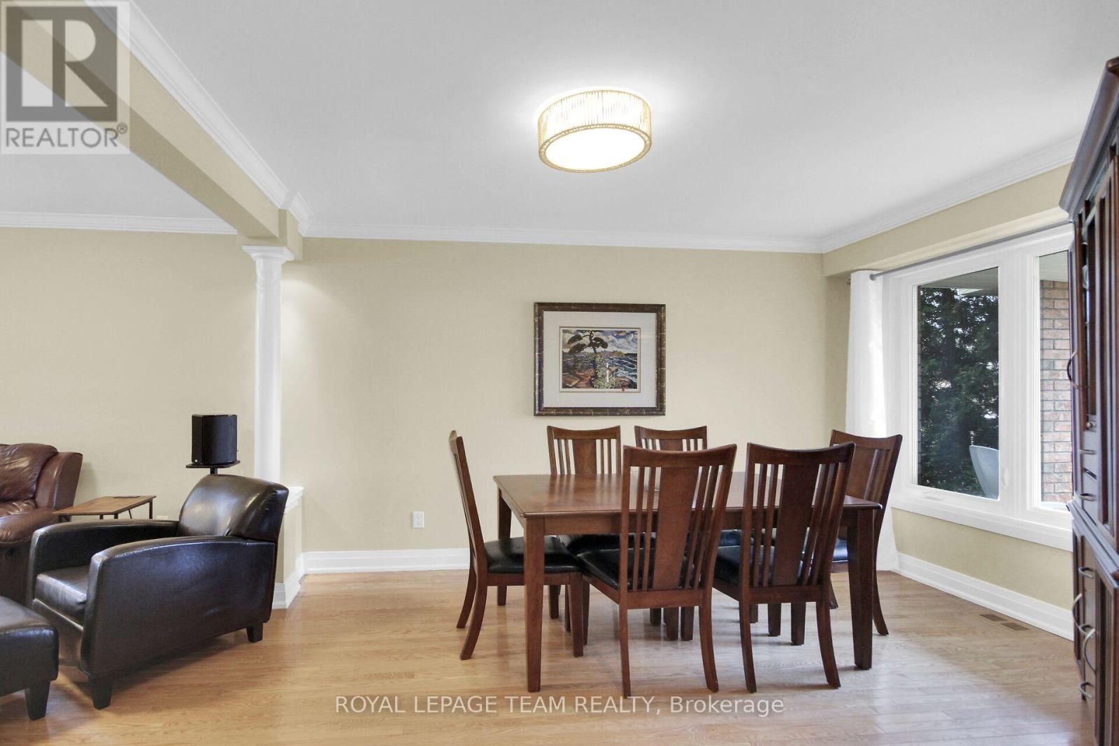 18 Longshire Circle, Ottawa, Ontario  K2J 4K7 - Photo 4 - X13089144