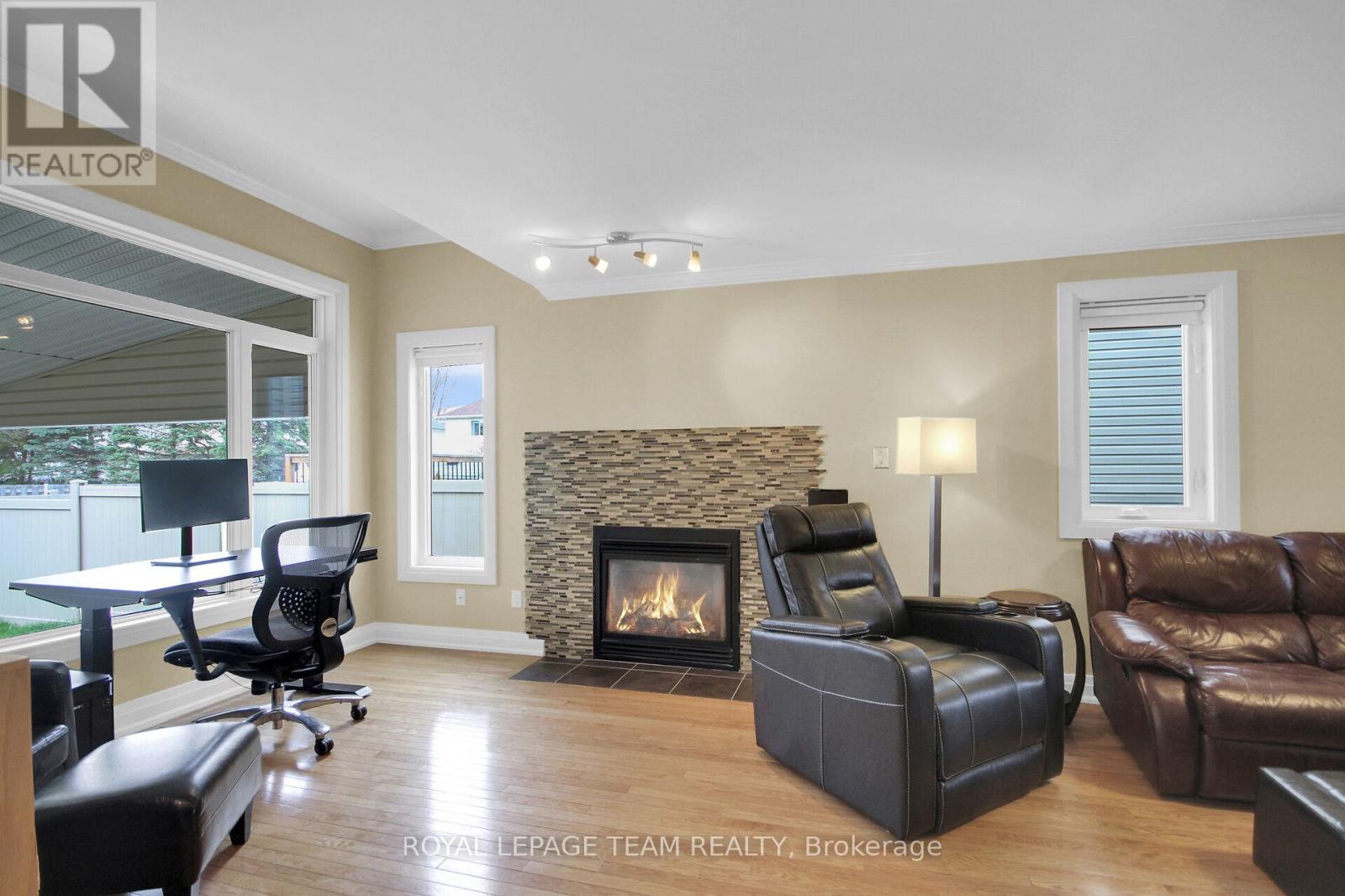 18 Longshire Circle, Ottawa, Ontario  K2J 4K7 - Photo 7 - X13089144
