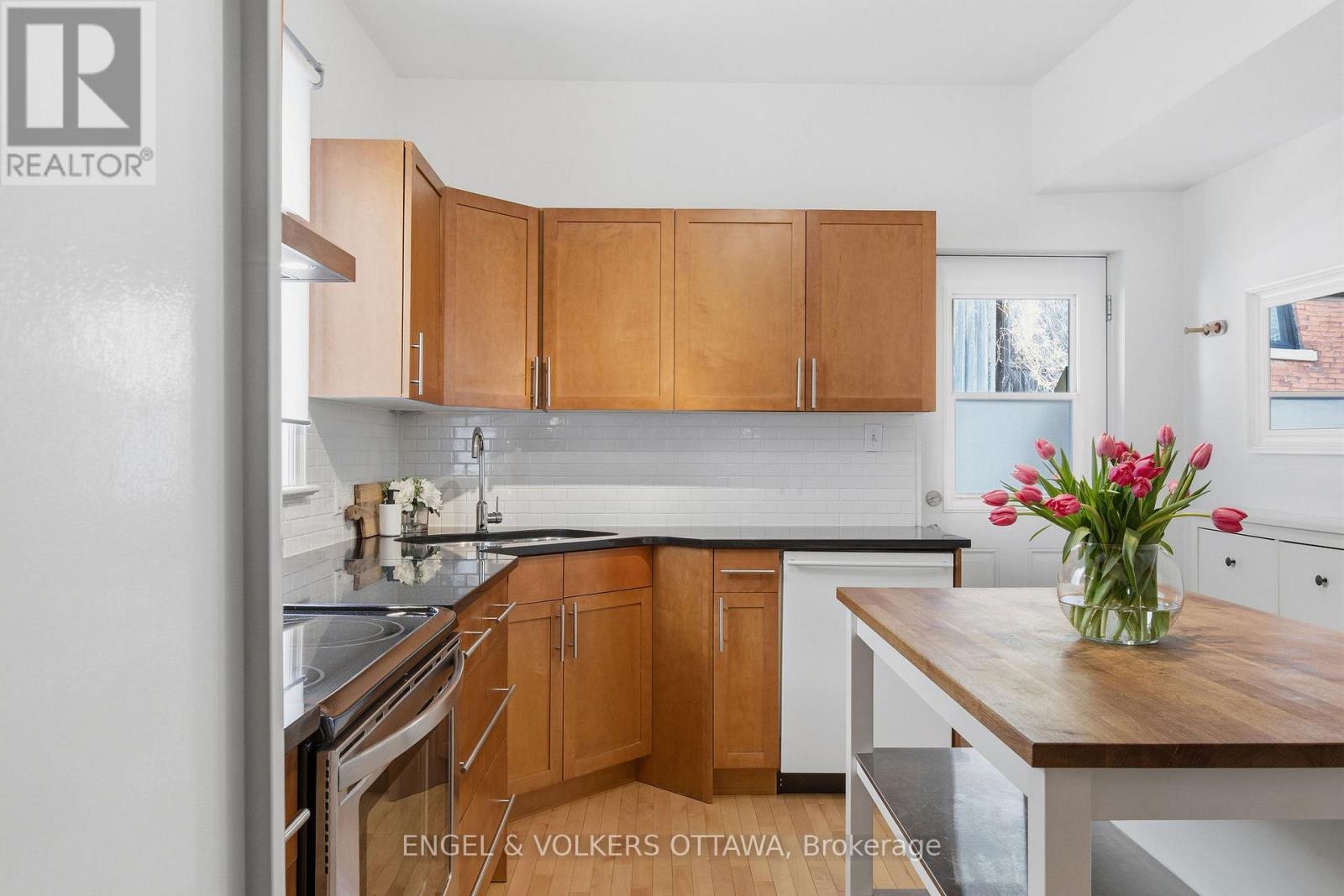 107 Rochester Street, Ottawa, Ontario  K1R 7L9 - Photo 19 - X13089228