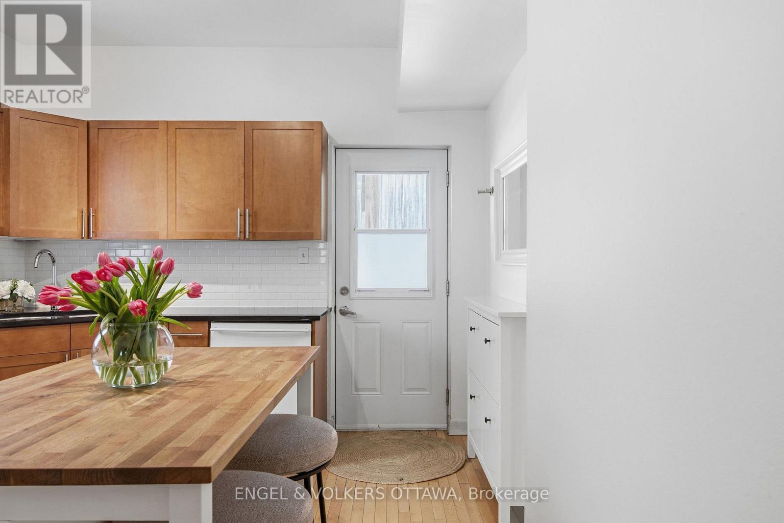 107 Rochester Street, Ottawa, Ontario  K1R 7L9 - Photo 21 - X13089228