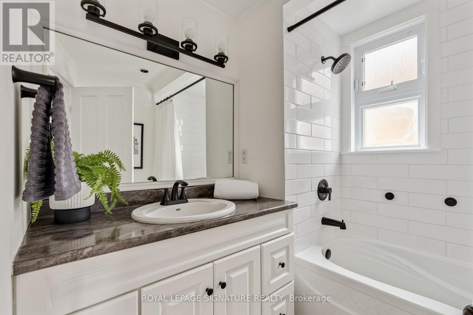 166 Broadview Avenue, Toronto, Ontario  M4M 2G5 - Photo 28 - E13088848