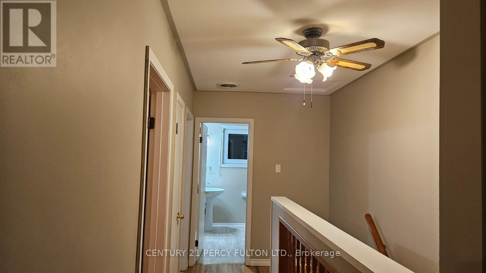 648 Minto Street W, Oshawa, Ontario  L1G 5K5 - Photo 5 - E13088884