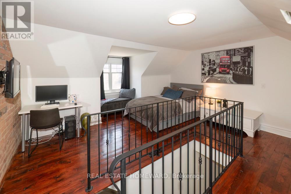 55 Devon Road, Toronto, Ontario  M4E 2J7 - Photo 15 - E13089002
