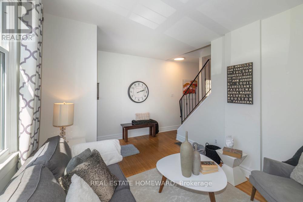 55 Devon Road, Toronto, Ontario  M4E 2J7 - Photo 4 - E13089002