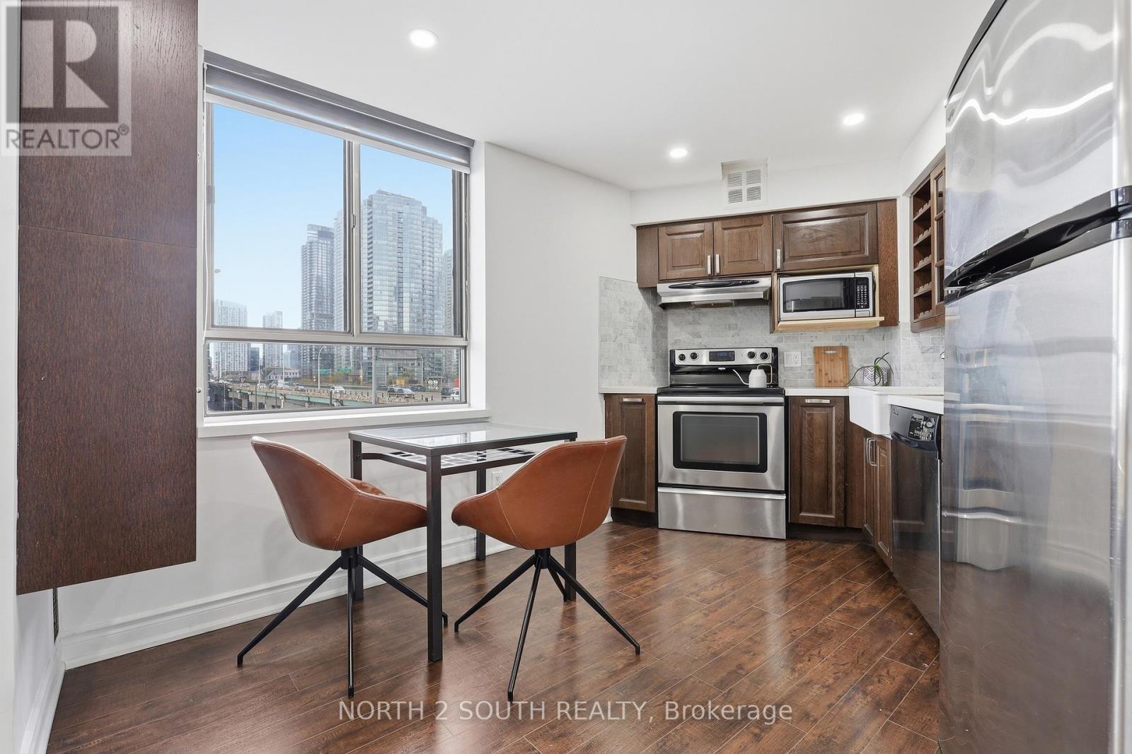 505 - 270 Queens Quay W, Toronto, Ontario  M5J 2N4 - Photo 3 - C13078310