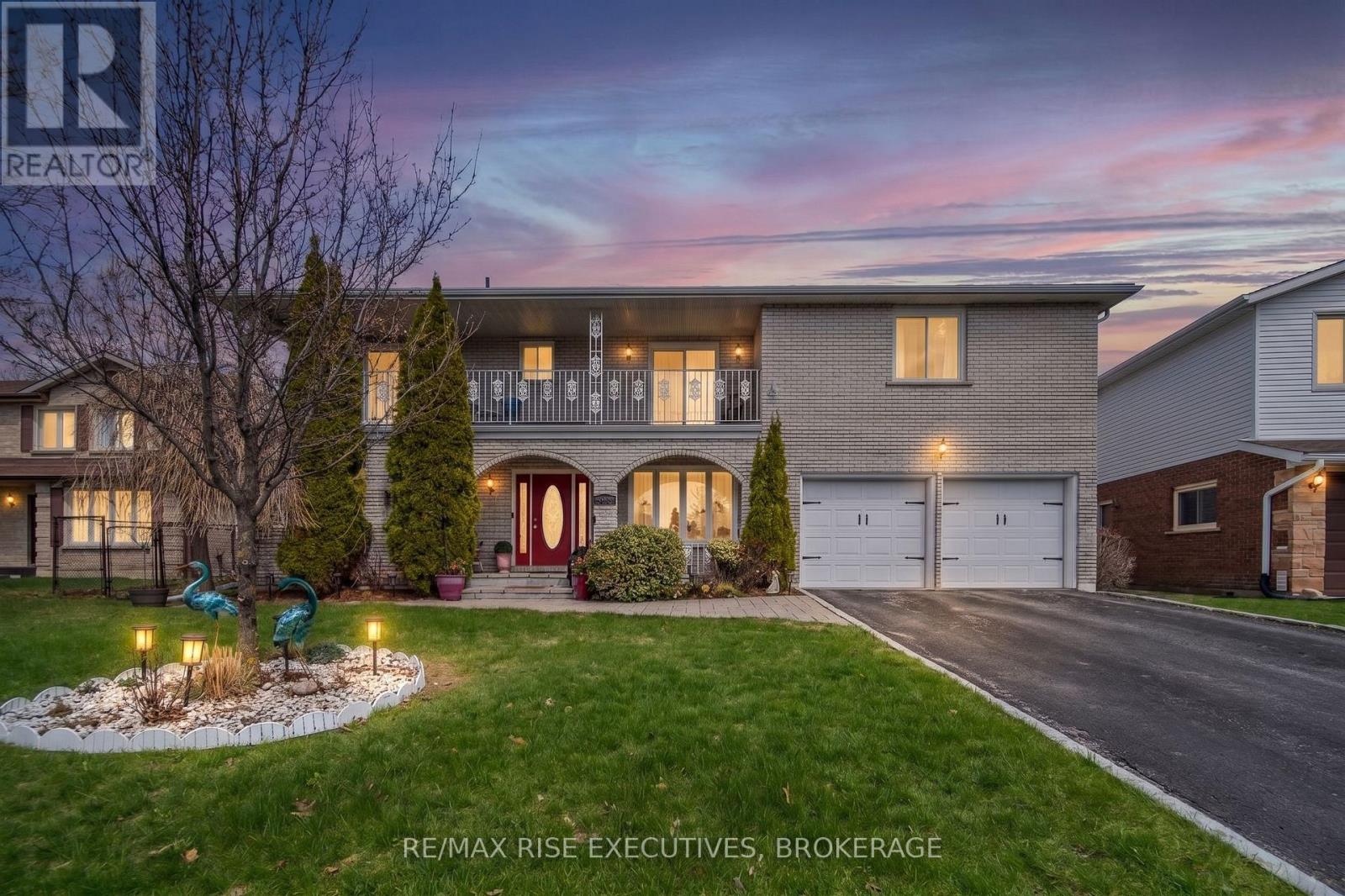 526 CANTERBURY CRESCENT, Kingston, Ontario