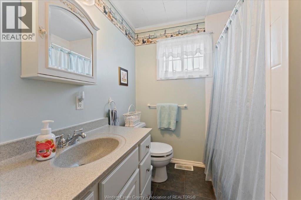 73 Pulley Road, Leamington, Ontario  N0P 2P0 - Photo 19 - 26010225