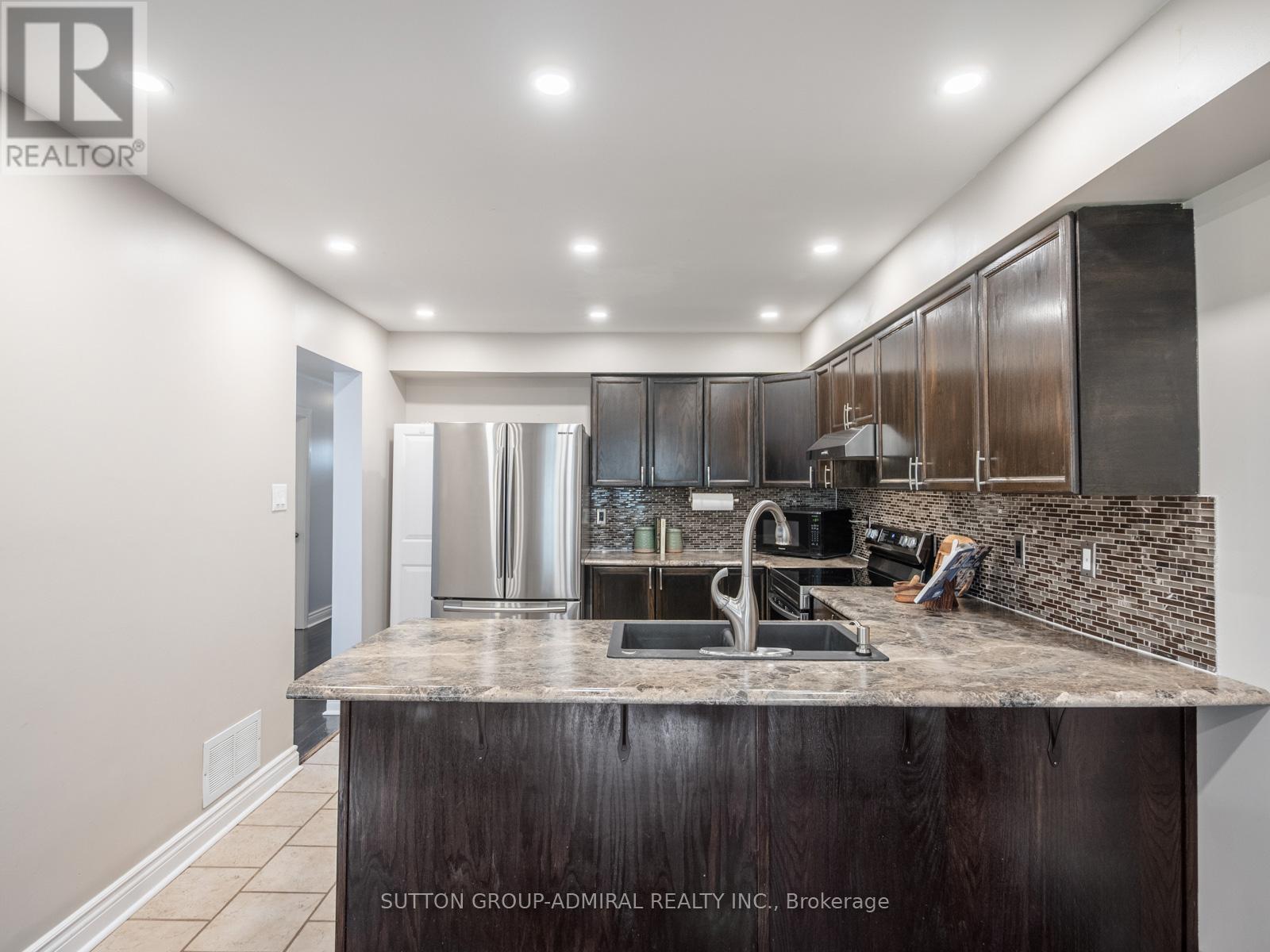 52 Longview Drive, Bradford West Gwillimbury, Ontario  L3Z 2H3 - Photo 12 - N13088876