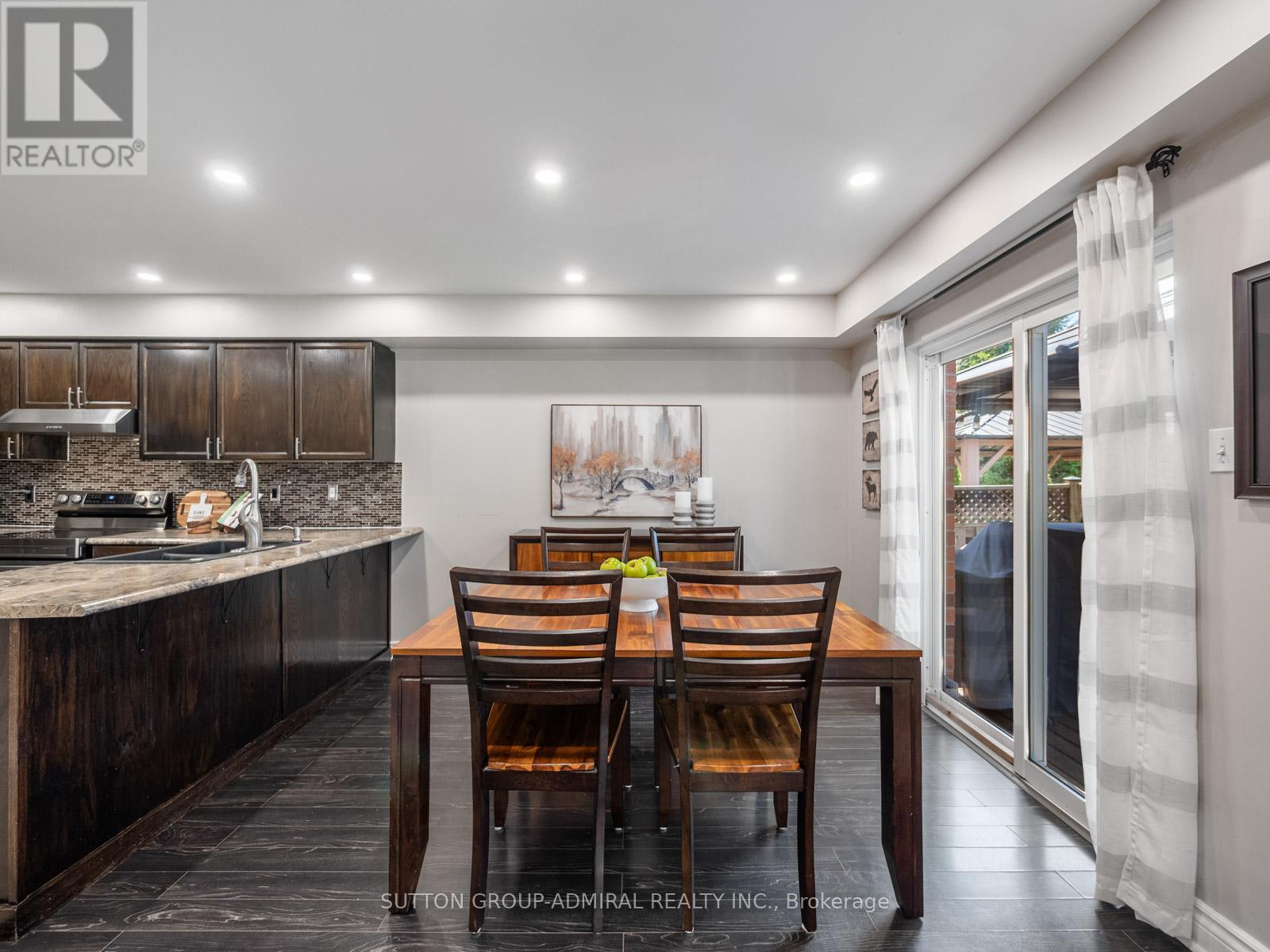 52 Longview Drive, Bradford West Gwillimbury, Ontario  L3Z 2H3 - Photo 15 - N13088876