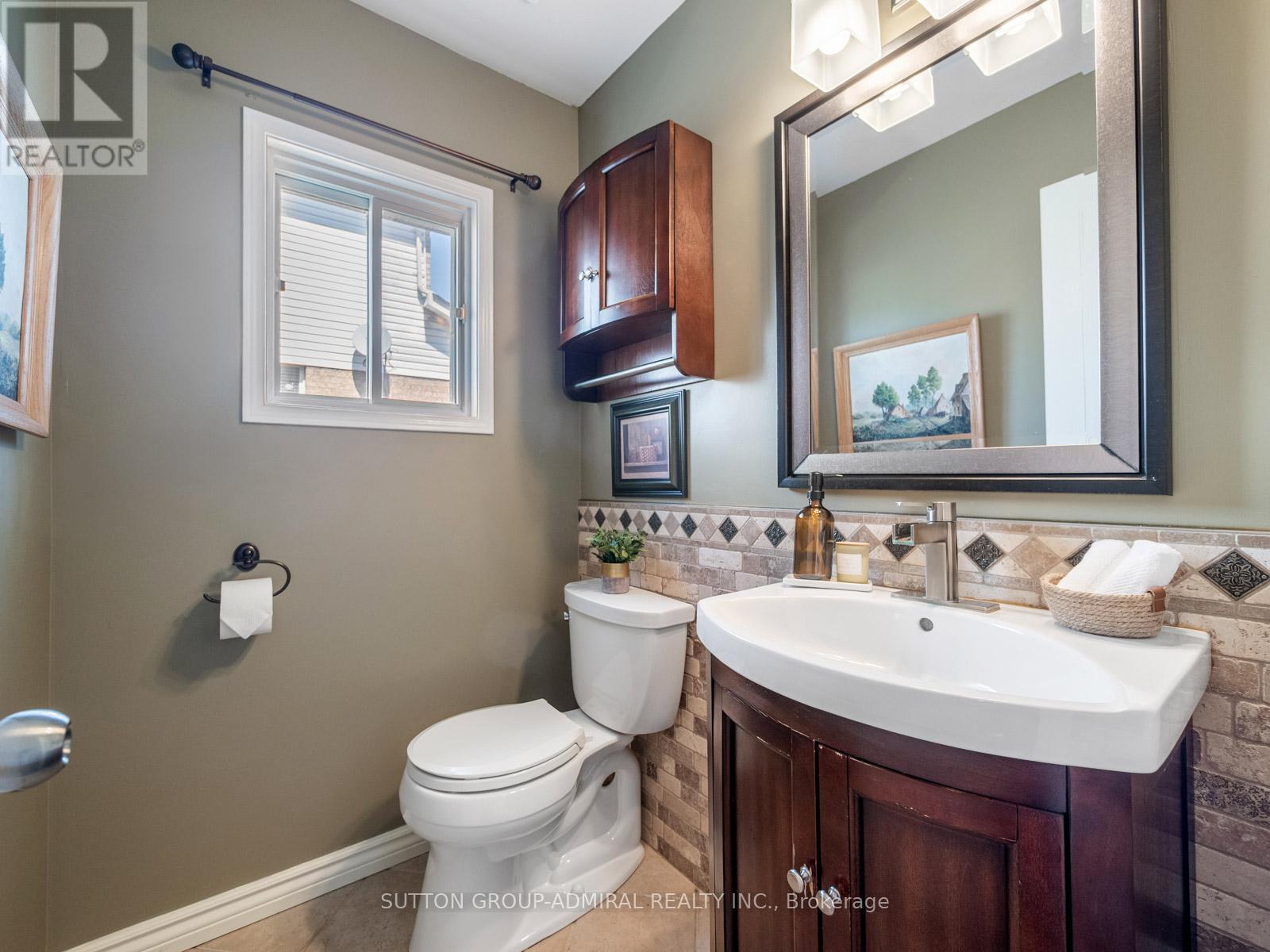 52 Longview Drive, Bradford West Gwillimbury, Ontario  L3Z 2H3 - Photo 16 - N13088876