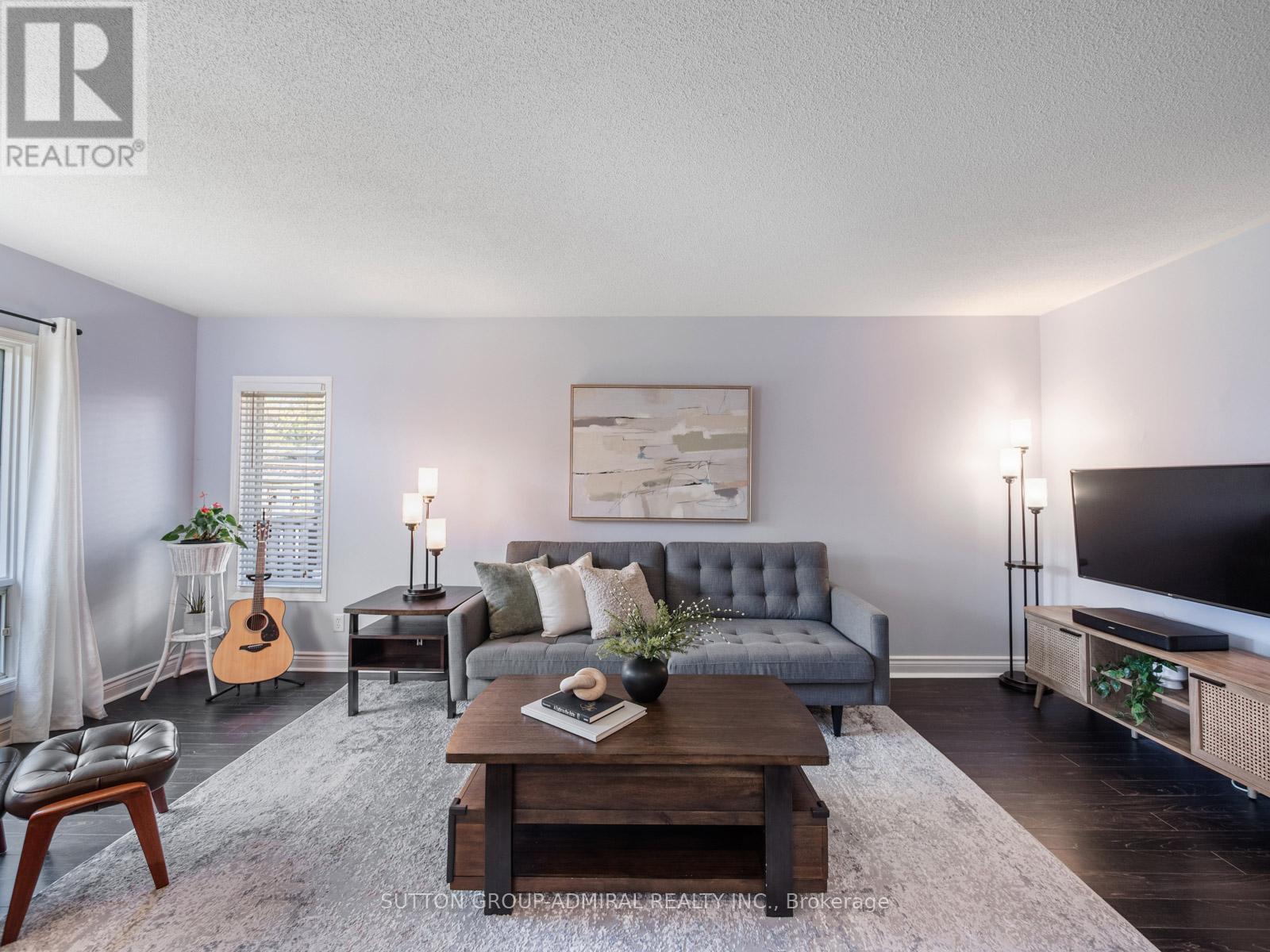 52 Longview Drive, Bradford West Gwillimbury, Ontario  L3Z 2H3 - Photo 7 - N13088876