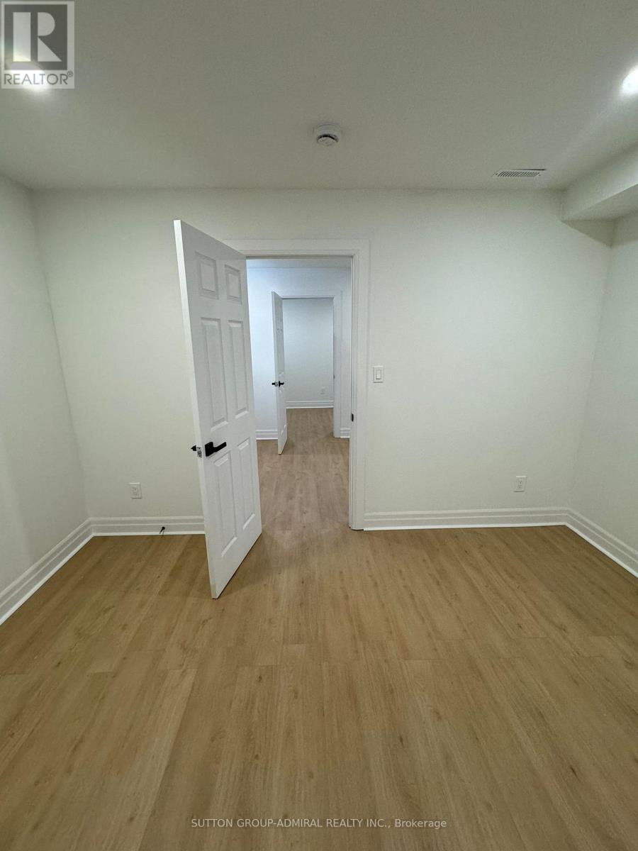 Lower - 23 Chatsworth Court, Vaughan, Ontario  L4L 7G3 - Photo 3 - N13088904
