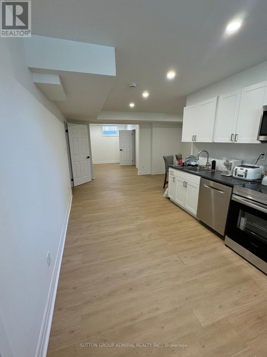 Lower - 23 Chatsworth Court, Vaughan, Ontario  L4L 7G3 - Photo 4 - N13088904