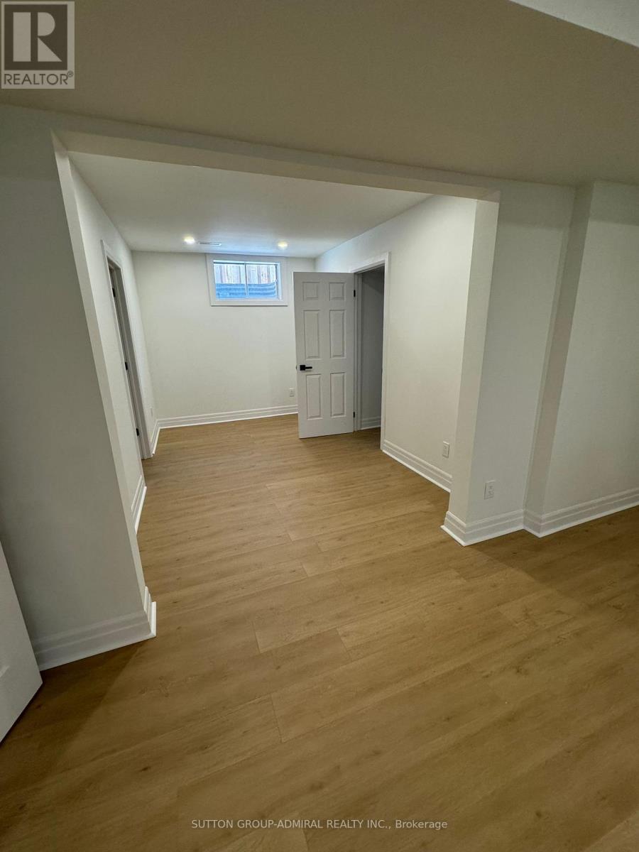 Lower - 23 Chatsworth Court, Vaughan, Ontario  L4L 7G3 - Photo 5 - N13088904