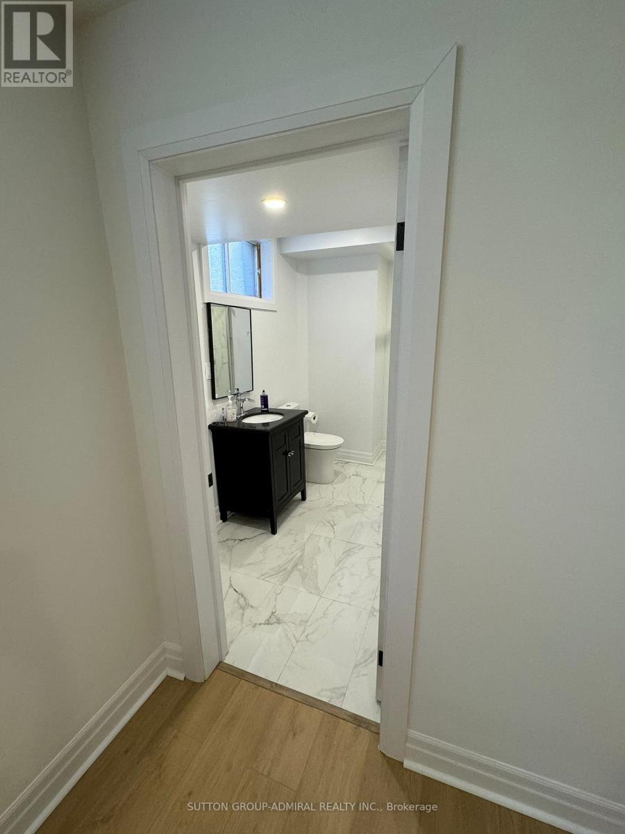 Lower - 23 Chatsworth Court, Vaughan, Ontario  L4L 7G3 - Photo 6 - N13088904