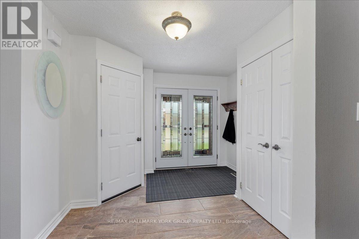 20 Sunbird Boulevard, Georgina, Ontario  L4P 3R9 - Photo 10 - N13089054