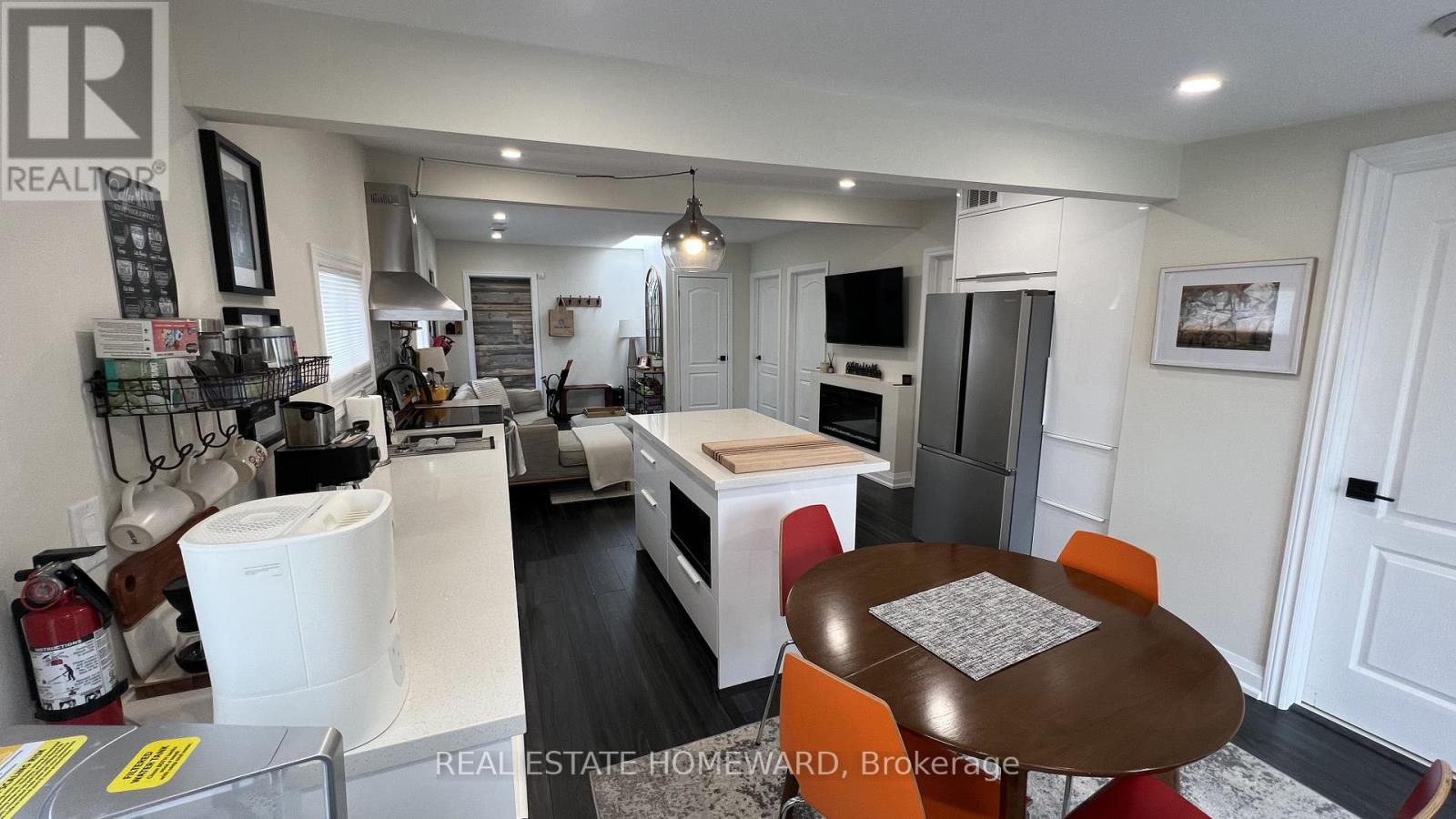 1124 Stoney Point Road, Innisfil, Ontario  L0L 1W0 - Photo 11 - N13089182